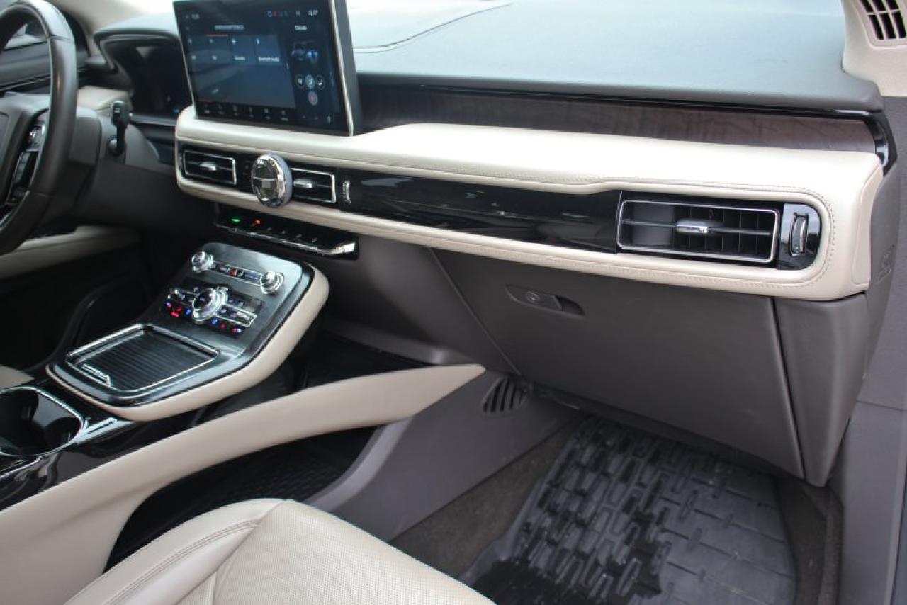 2021 Lincoln Nautilus Reserve*LowKs*AWD*Heated Leather*Moon Roof*CarPlay Photo