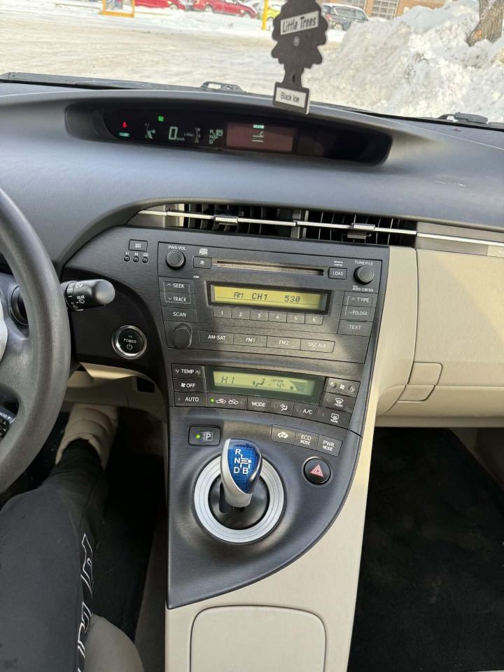 2011 Toyota Prius 5DR HB - Photo #5