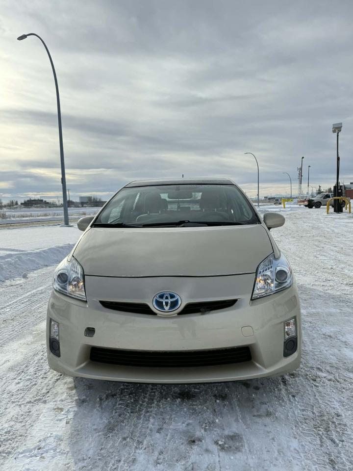 2011 Toyota Prius 5DR HB - Photo #2