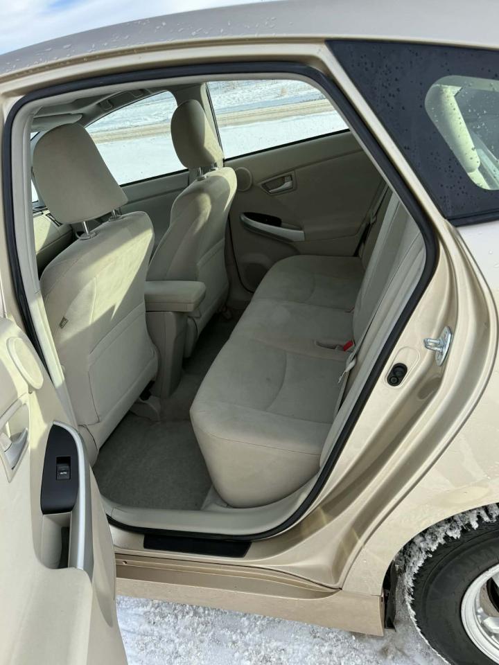 2011 Toyota Prius 5DR HB - Photo #9