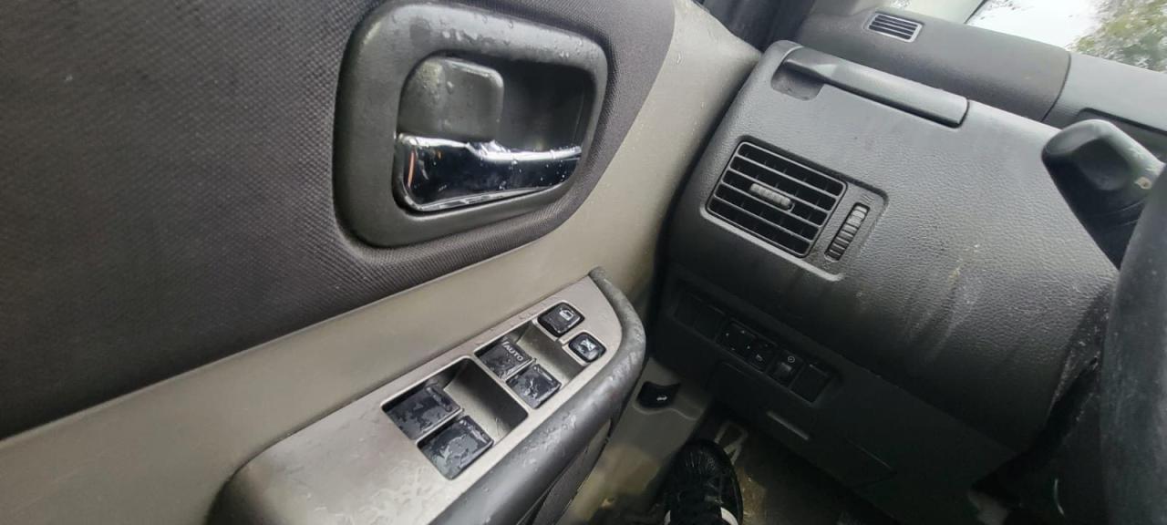 2006 Nissan X-Trail SE - Photo #13