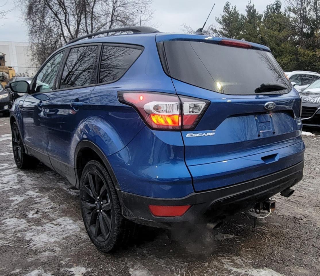 2018 Ford Escape SE - Photo #4
