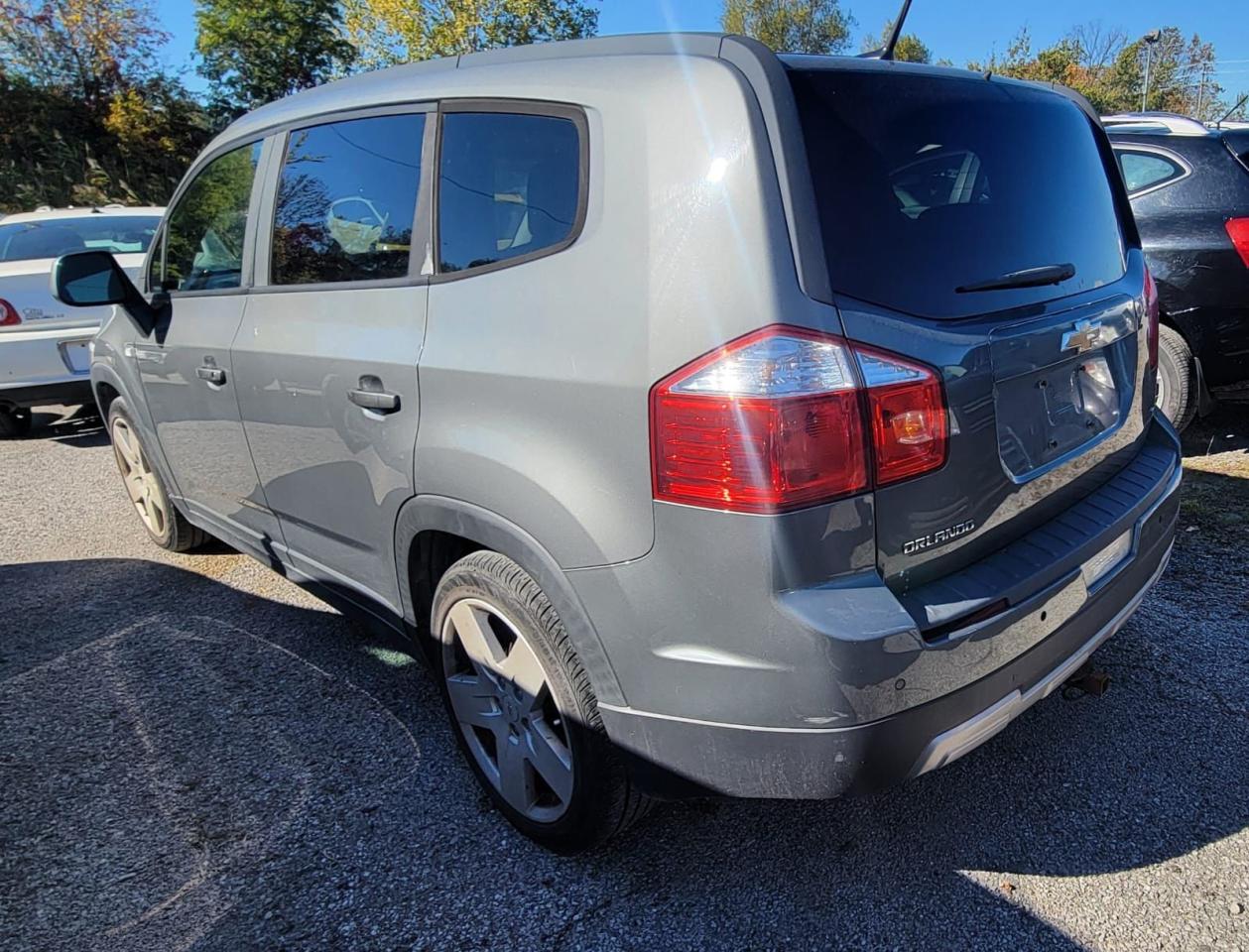 2012 Chevrolet Orlando 2LT - Photo #4