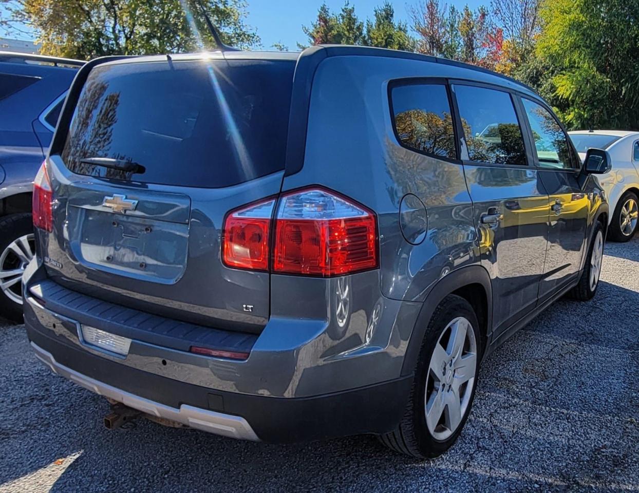 2012 Chevrolet Orlando 2LT - Photo #2