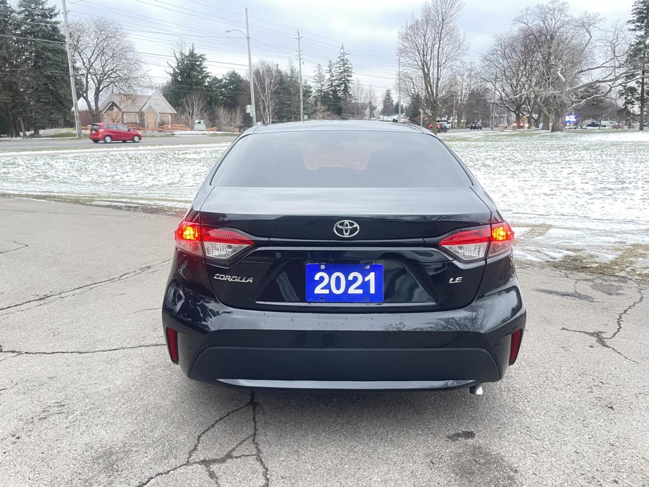 2021 Toyota Corolla LE Upgrade *Sunroof/One Owner Photo4