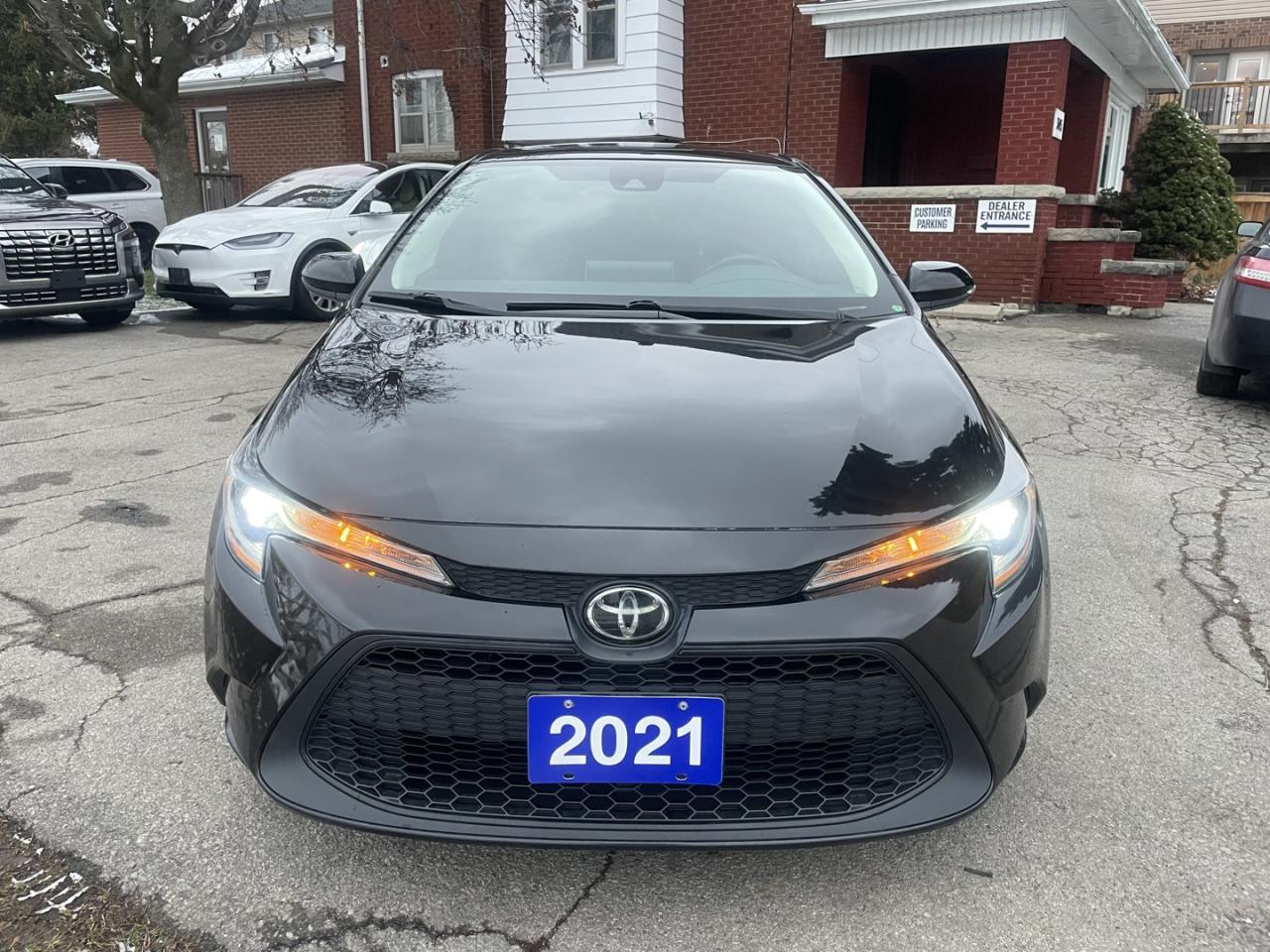 2021 Toyota Corolla LE Upgrade *Sunroof/One Owner - Photo #2