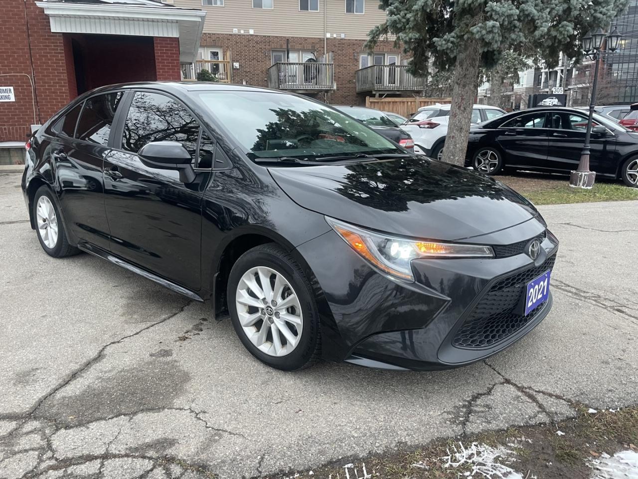 2021 Toyota Corolla LE Upgrade *Sunroof/One Owner - Photo #8