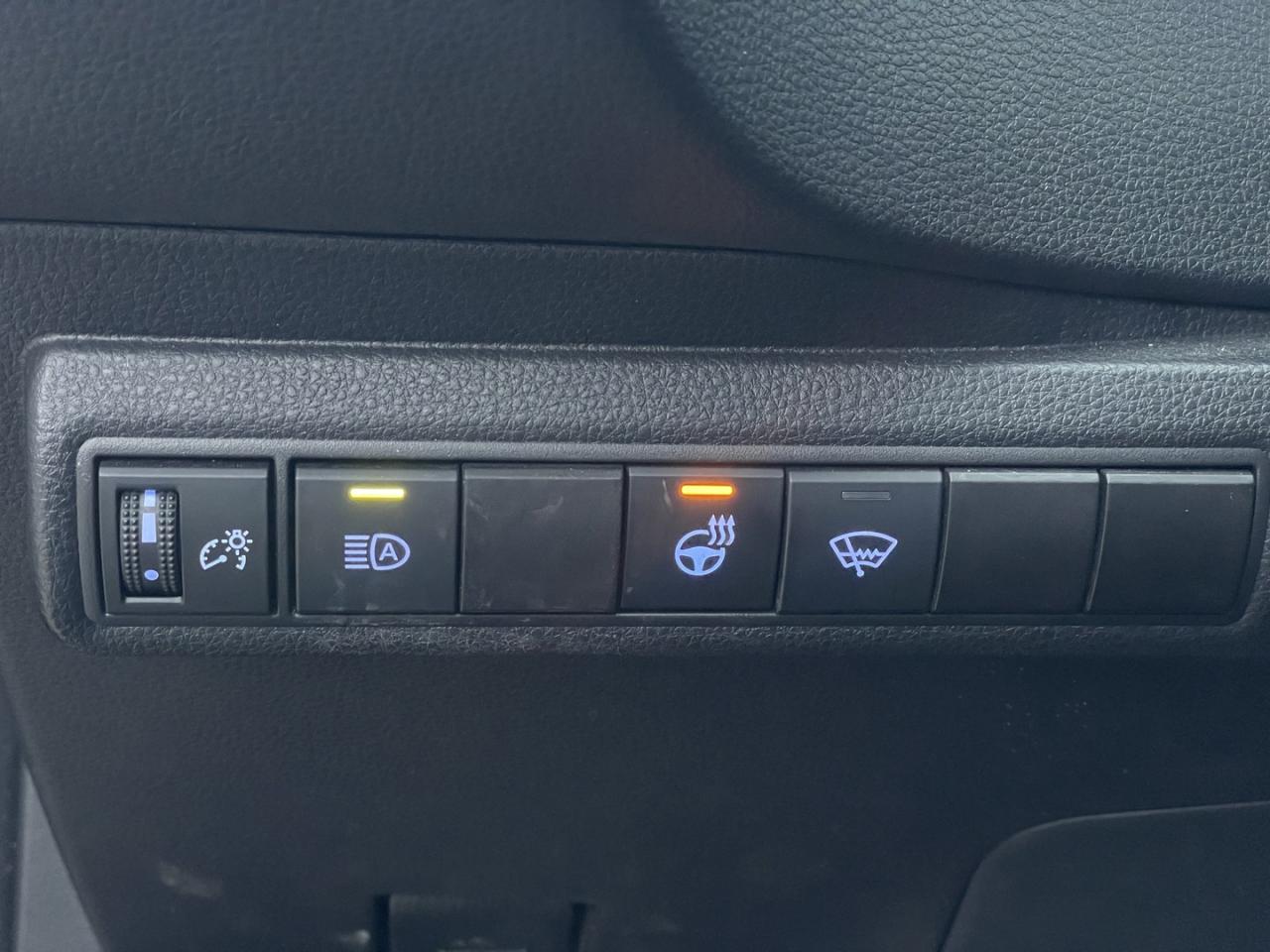 2021 Toyota Corolla LE Upgrade *Sunroof/One Owner - Photo #17