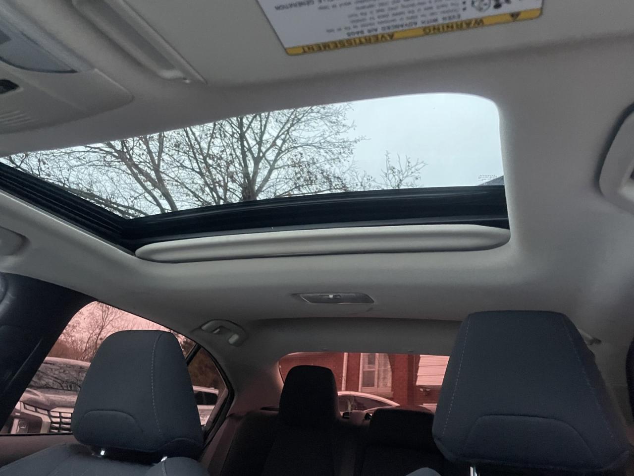 2021 Toyota Corolla LE Upgrade *Sunroof/One Owner - Photo #20