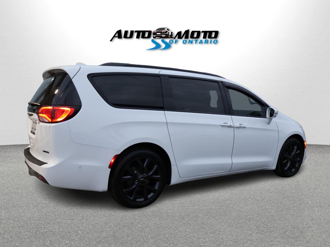 2019 Chrysler Pacifica LIMITED S-PKG CERTIFIED *ACCIDENT FREE*7 SEATS* NAVI 360 CAMERA P.ROOF LEATHER COOL/HEAT SEATS/STEERING P.SENSORS - Photo #6