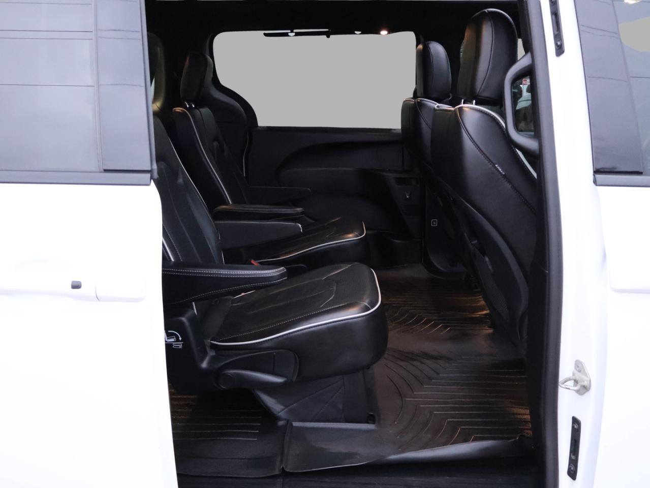 2019 Chrysler Pacifica LIMITED S-PKG CERTIFIED *ACCIDENT FREE*7 SEATS* NAVI 360 CAMERA P.ROOF LEATHER COOL/HEAT SEATS/STEERING P.SENSORS - Photo #17