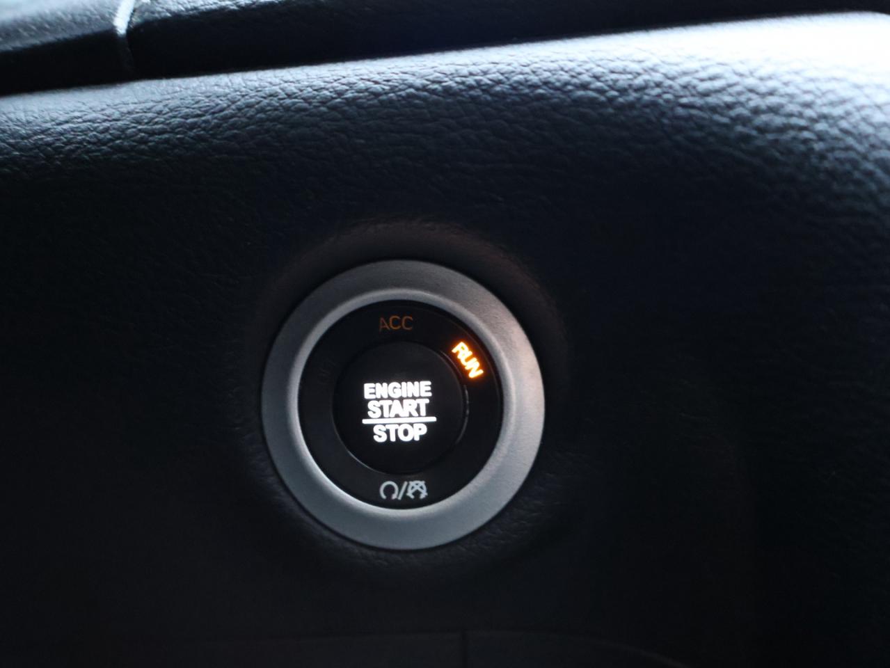 2019 Chrysler Pacifica LIMITED S-PKG CERTIFIED *ACCIDENT FREE*7 SEATS* NAVI 360 CAMERA P.ROOF LEATHER COOL/HEAT SEATS/STEERING P.SENSORS - Photo #32