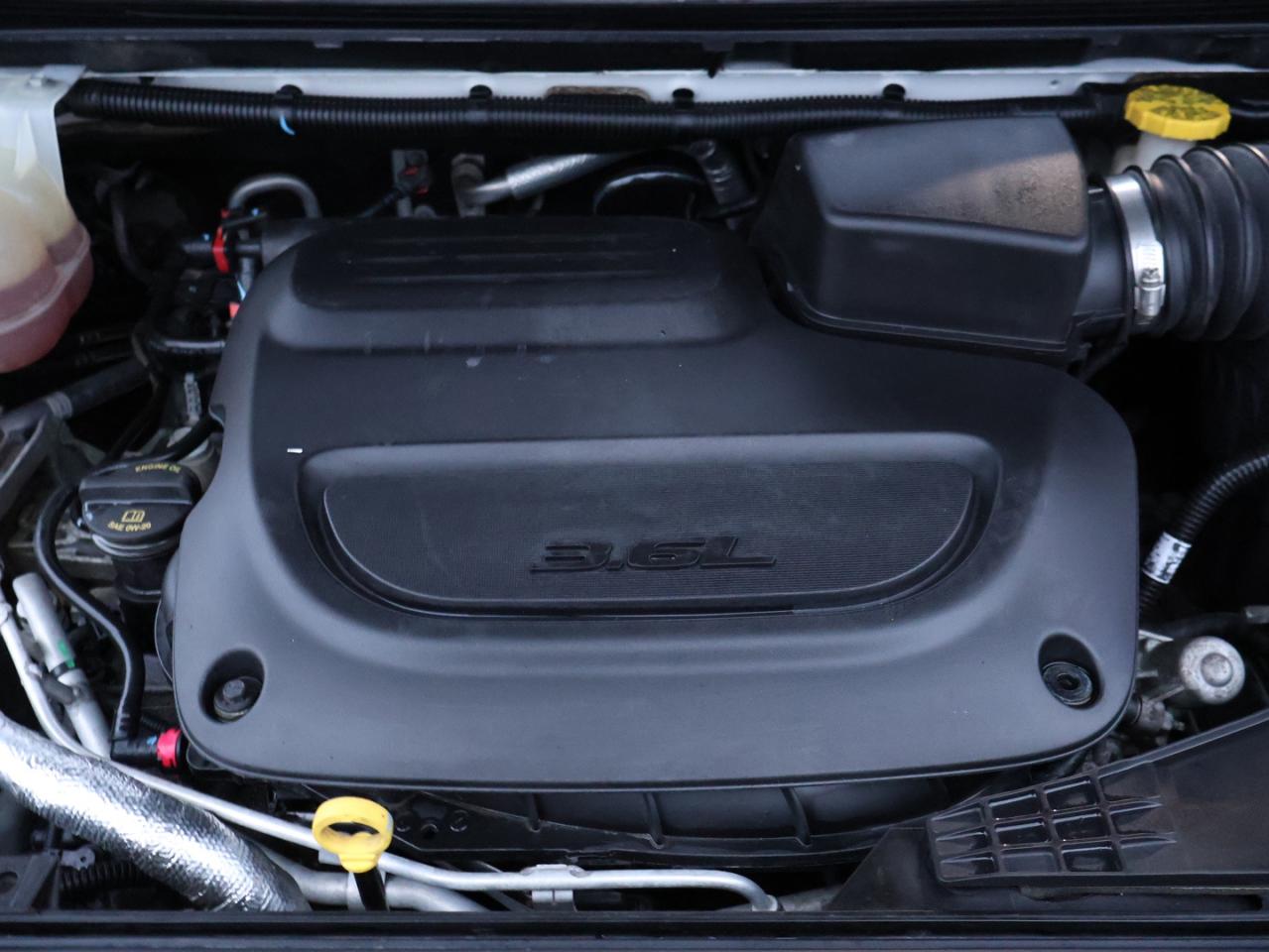 2019 Chrysler Pacifica LIMITED S-PKG CERTIFIED *ACCIDENT FREE*7 SEATS* NAVI 360 CAMERA P.ROOF LEATHER COOL/HEAT SEATS/STEERING P.SENSORS - Photo #42