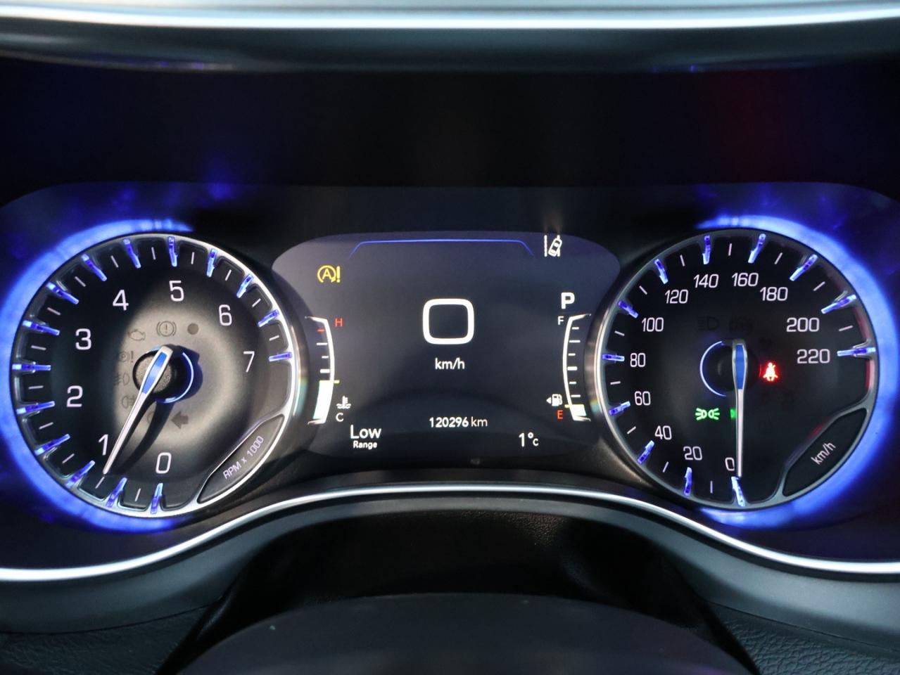 2019 Chrysler Pacifica LIMITED S-PKG CERTIFIED *ACCIDENT FREE*7 SEATS* NAVI 360 CAMERA P.ROOF LEATHER COOL/HEAT SEATS/STEERING P.SENSORS - Photo #45