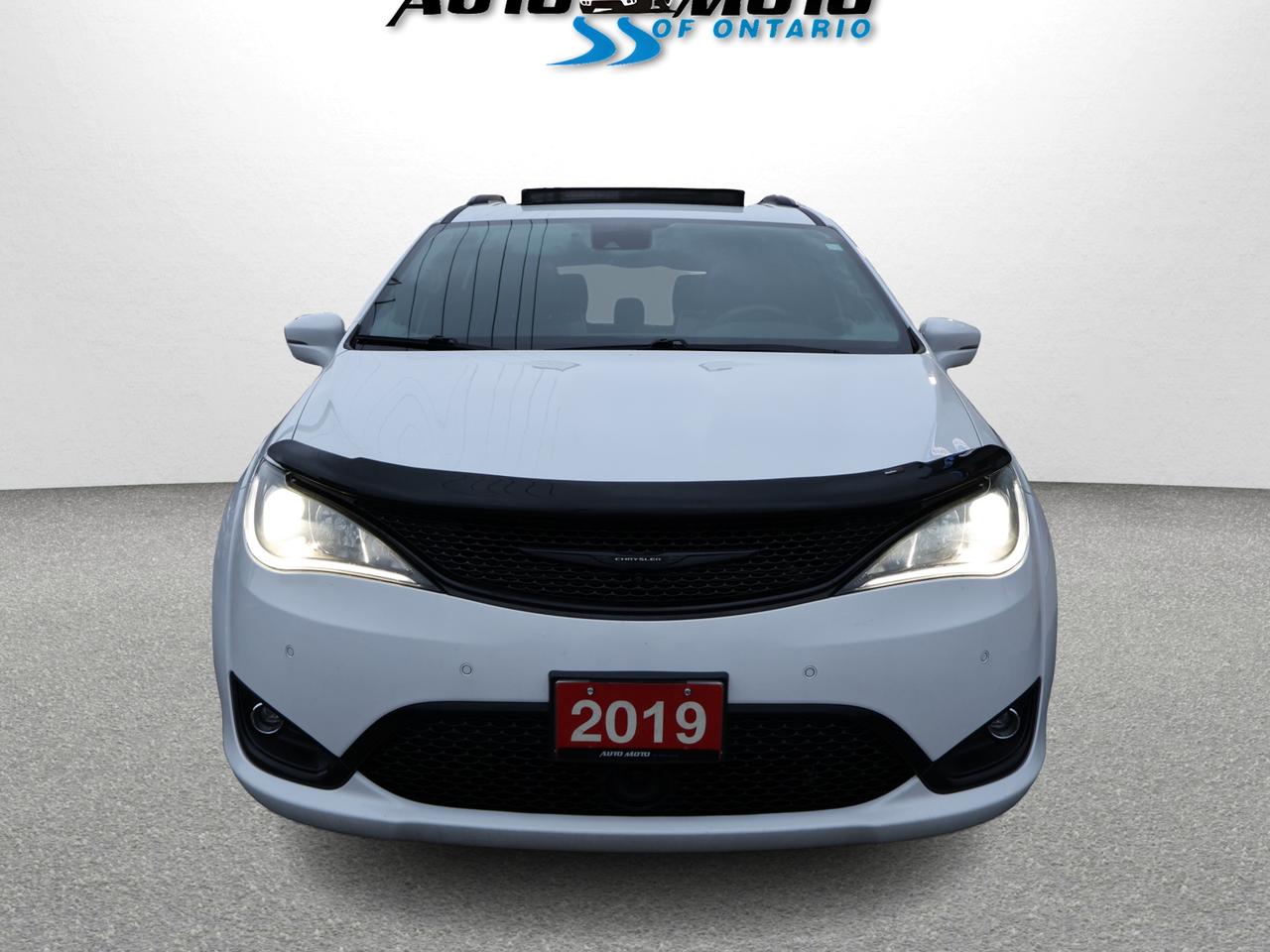 2019 Chrysler Pacifica LIMITED S-PKG CERTIFIED *ACCIDENT FREE*7 SEATS* NAVI 360 CAMERA P.ROOF LEATHER COOL/HEAT SEATS/STEERING P.SENSORS Photo