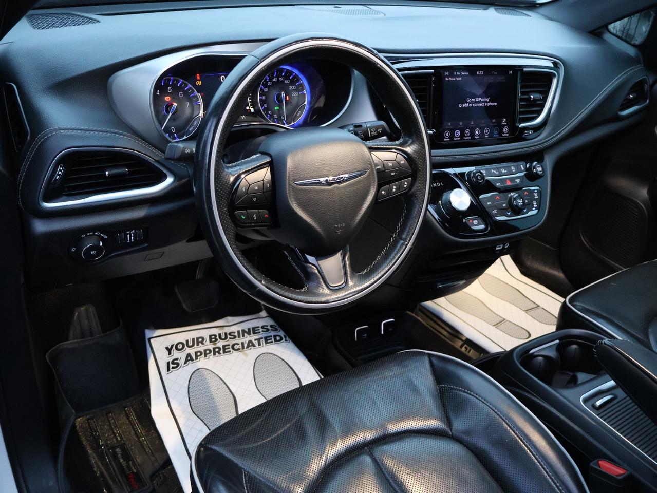 2019 Chrysler Pacifica LIMITED S-PKG CERTIFIED *ACCIDENT FREE*7 SEATS* NAVI 360 CAMERA P.ROOF LEATHER COOL/HEAT SEATS/STEERING P.SENSORS Photo