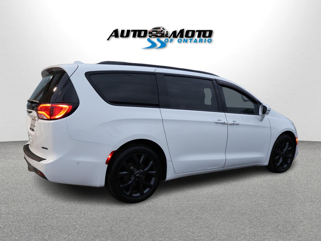 2019 Chrysler Pacifica LIMITED S-PKG CERTIFIED *ACCIDENT FREE*7 SEATS* NAVI 360 CAMERA P.ROOF LEATHER COOL/HEAT SEATS/STEERING P.SENSORS Photo