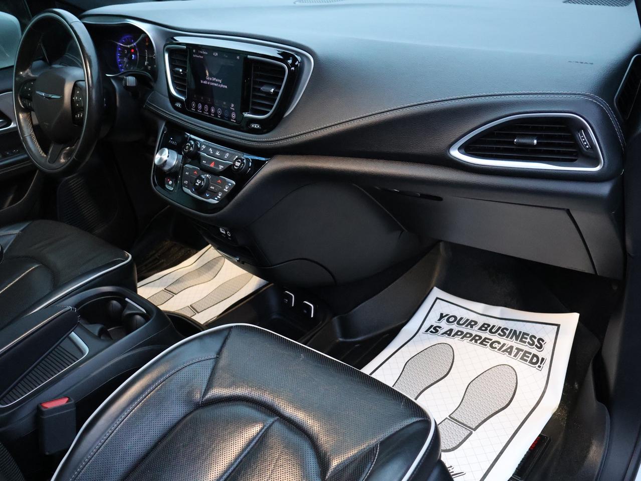 2019 Chrysler Pacifica LIMITED S-PKG CERTIFIED *ACCIDENT FREE*7 SEATS* NAVI 360 CAMERA P.ROOF LEATHER COOL/HEAT SEATS/STEERING P.SENSORS Photo