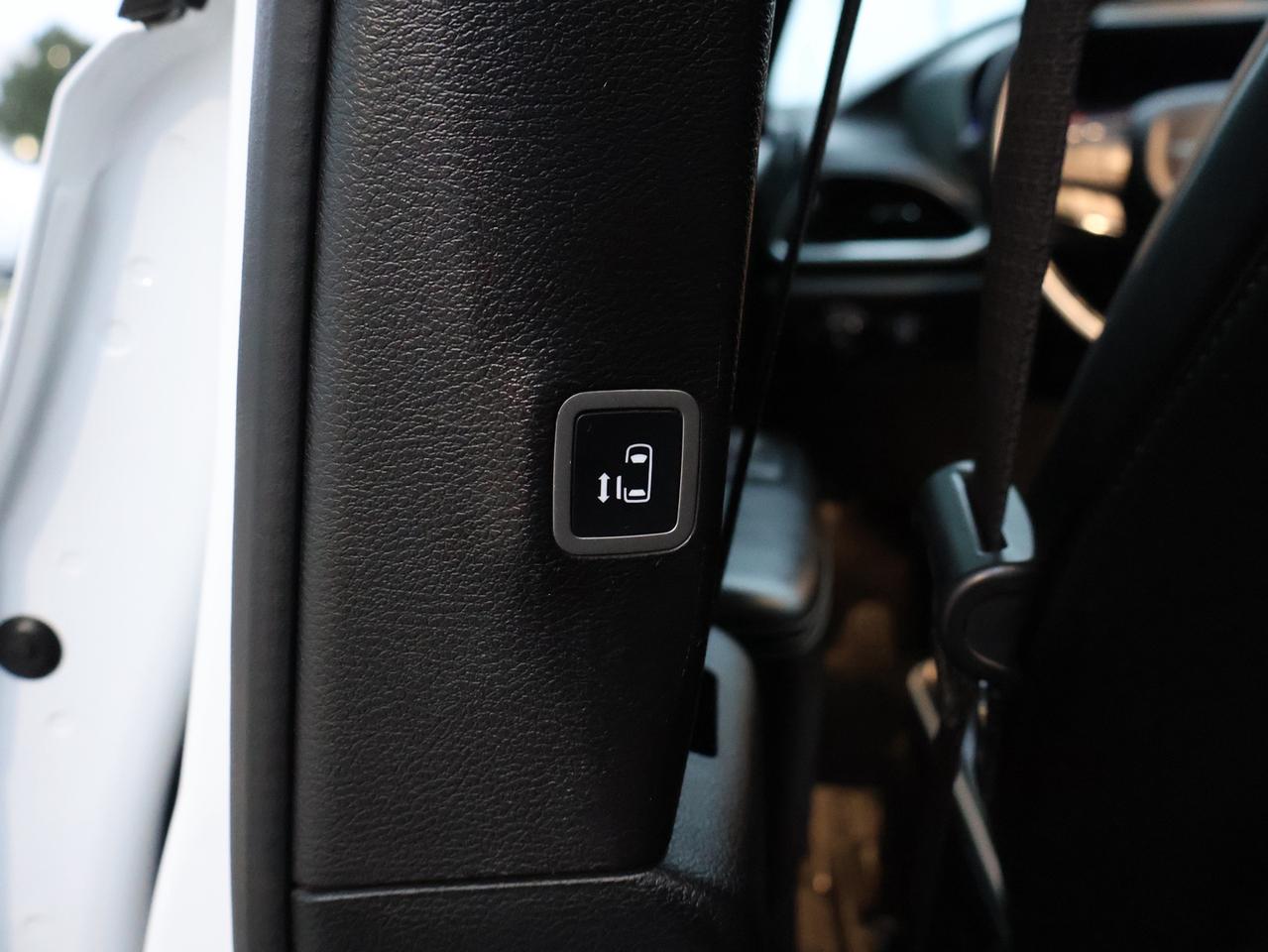 2019 Chrysler Pacifica LIMITED S-PKG CERTIFIED *ACCIDENT FREE*7 SEATS* NAVI 360 CAMERA P.ROOF LEATHER COOL/HEAT SEATS/STEERING P.SENSORS Photo