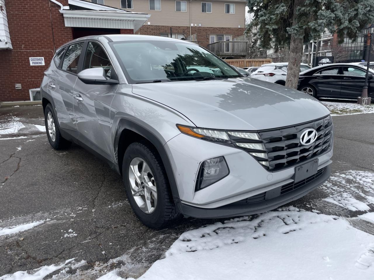 2023 Hyundai Tucson Essential AWD *One Owner / Clean Carfax - Photo #8