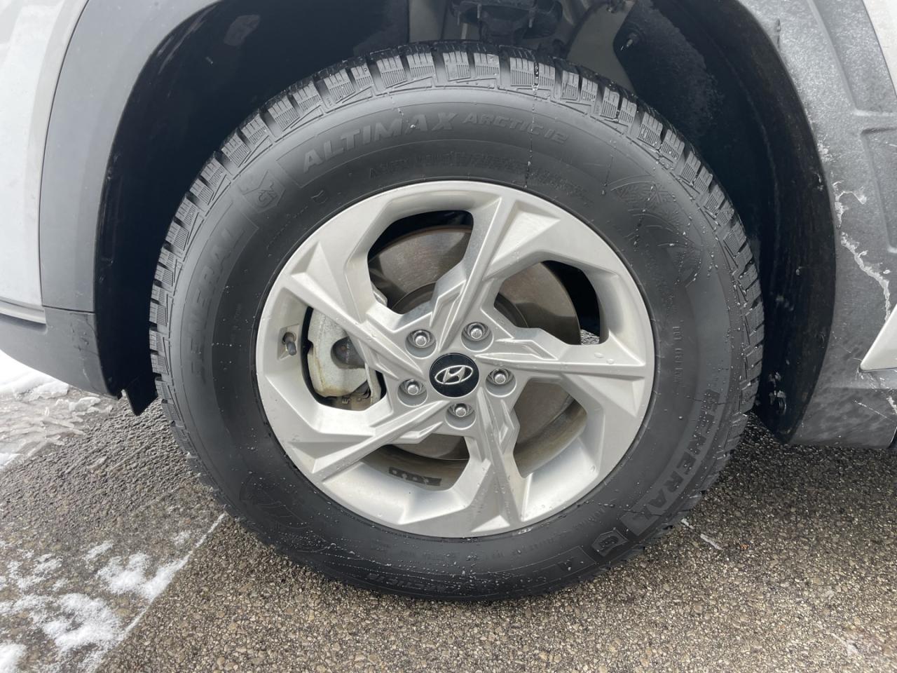 2023 Hyundai Tucson Essential AWD *One Owner / Clean Carfax - Photo #15