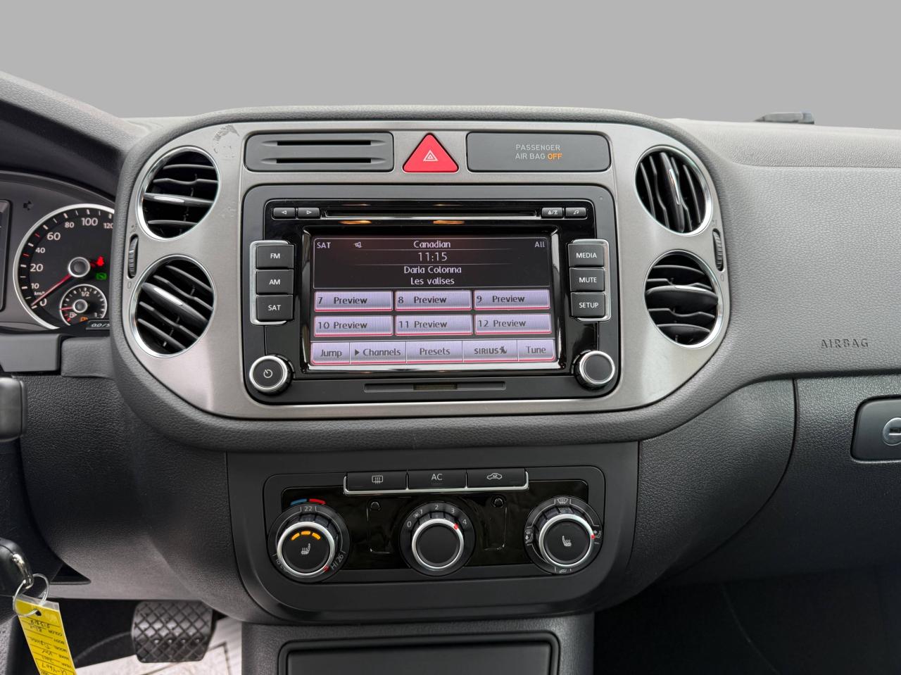 2011 Volkswagen Tiguan 4dr Auto Trendline 4Motion Photo