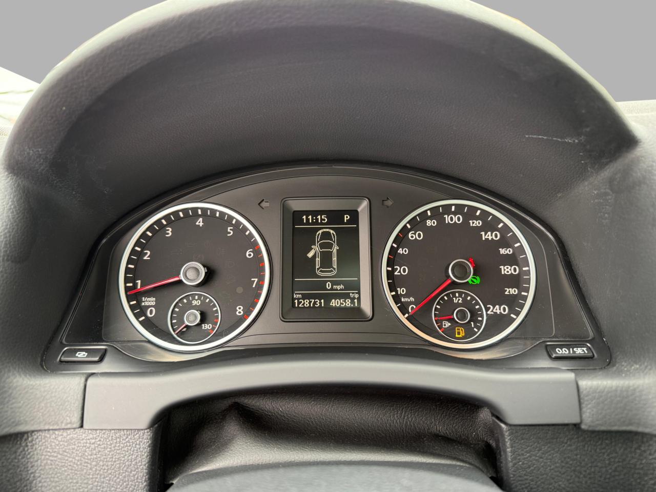 2011 Volkswagen Tiguan 4dr Auto Trendline 4Motion Photo