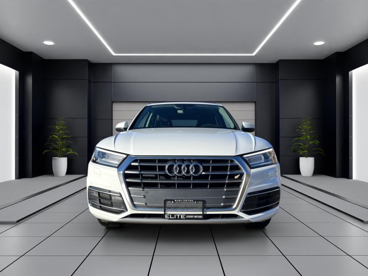 2018 Audi Q5 2.0T Quattro - Awd - Leather - Low Kms !! Photo