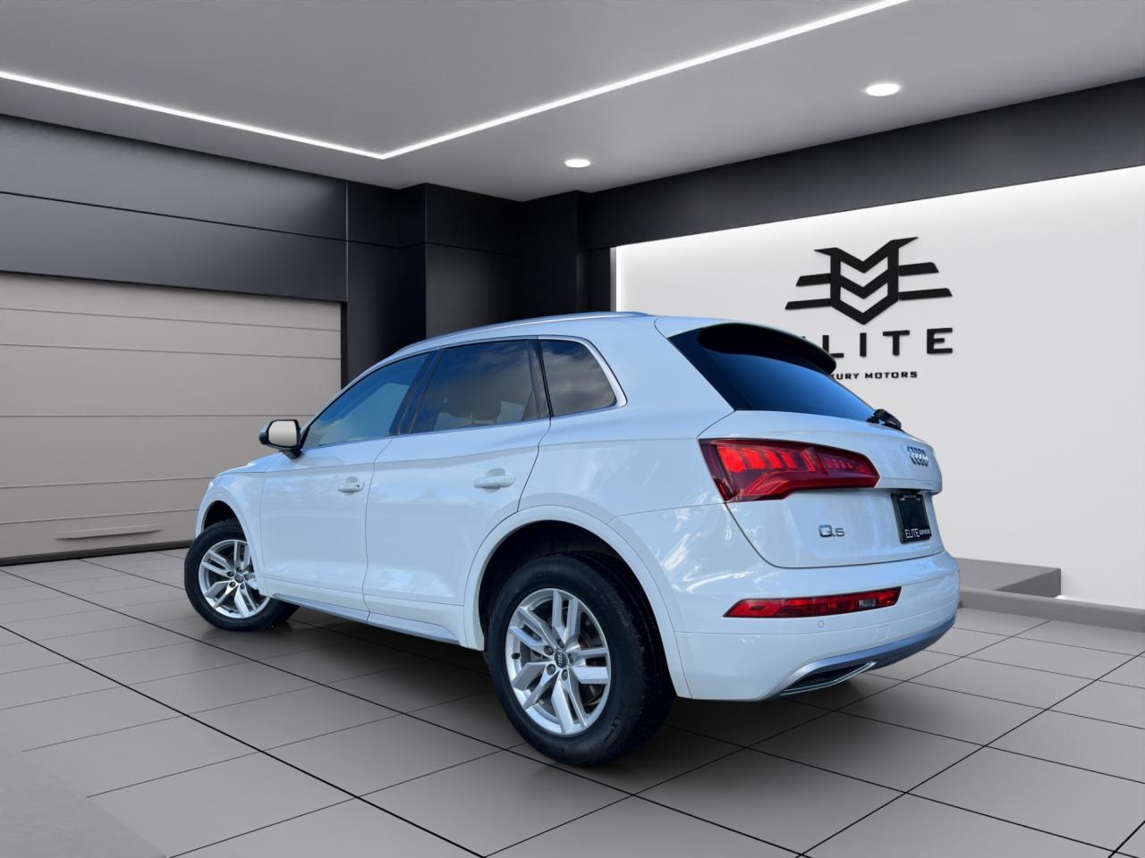 2018 Audi Q5 2.0T Quattro - Awd - Leather - Low Kms !! Photo