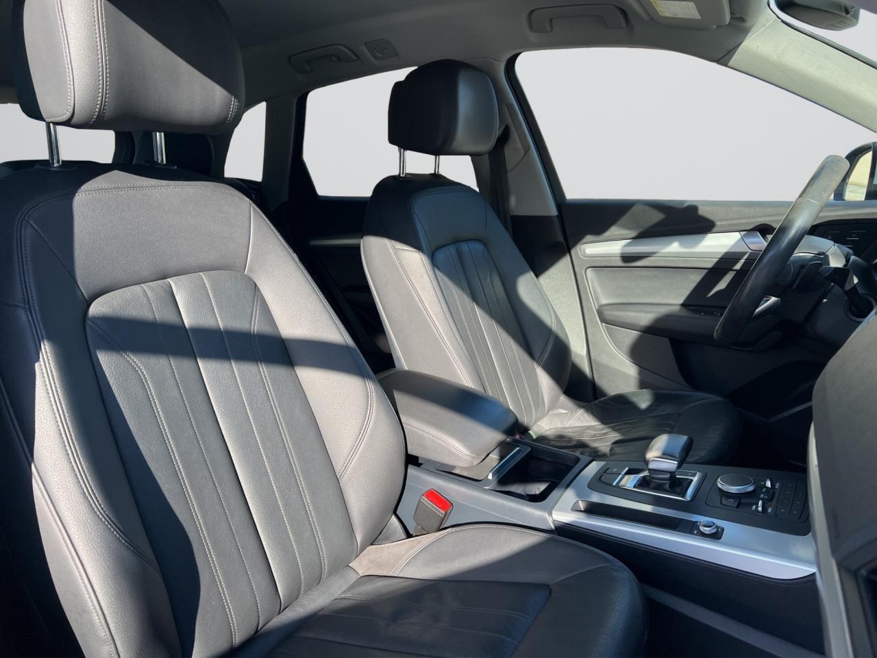 2018 Audi Q5 2.0T Quattro - Awd - Leather - Low Kms !! Photo