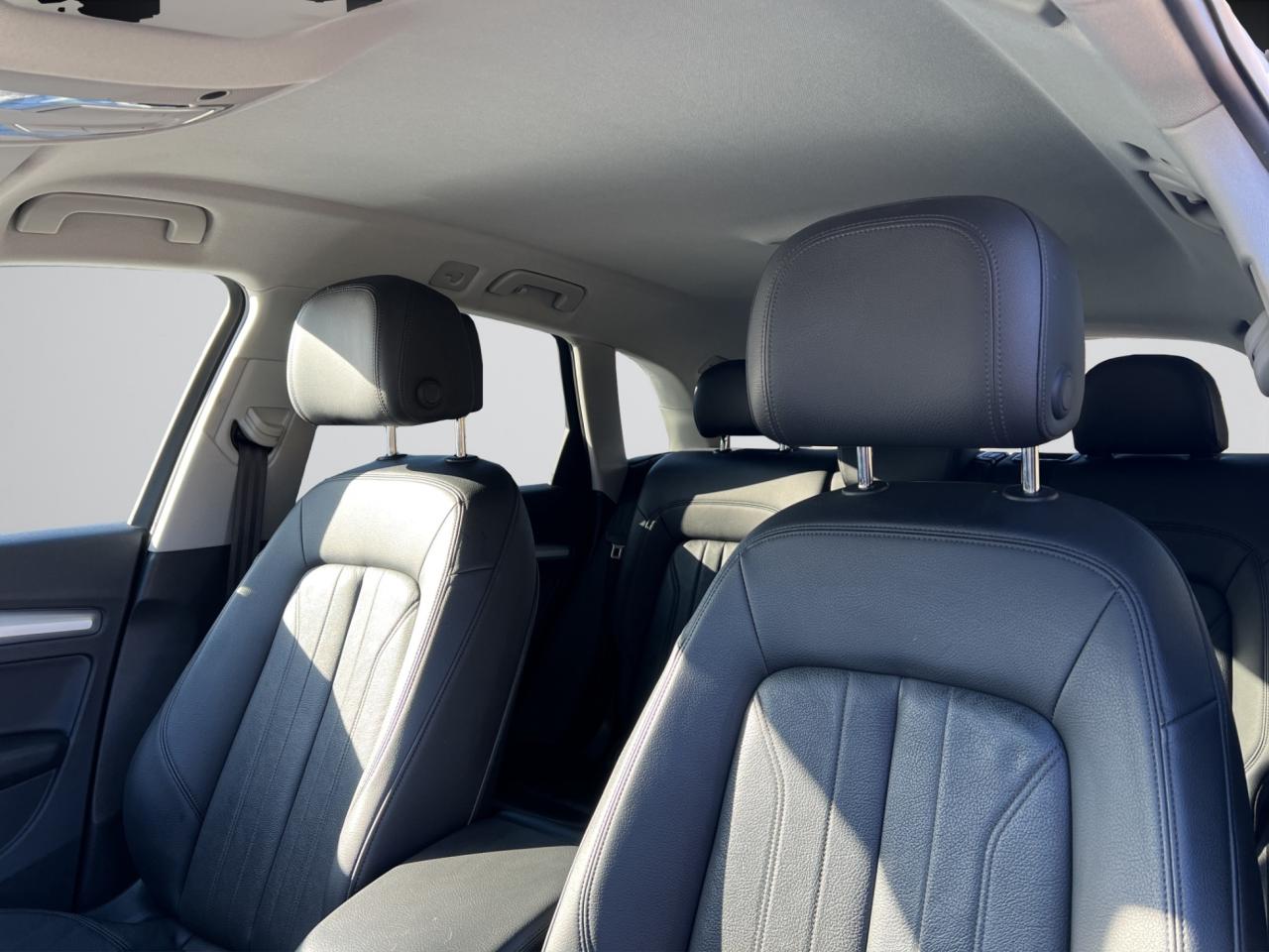 2018 Audi Q5 2.0T Quattro - Awd - Leather - Low Kms !! Photo