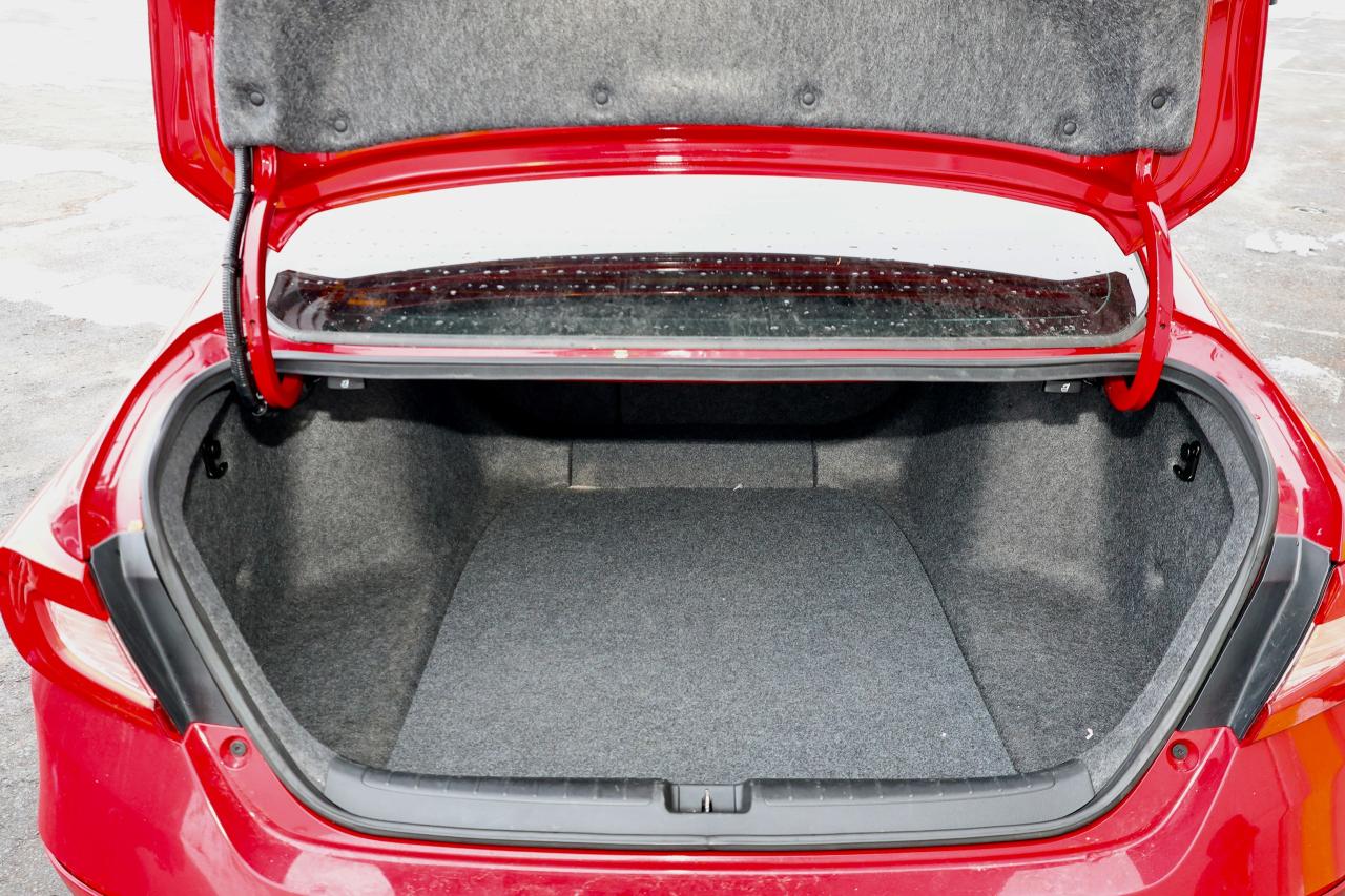 2019 Honda Accord SPORT - CLEAN CARFAX|SUNROOF|CAMERA|LANEKEEP Photo