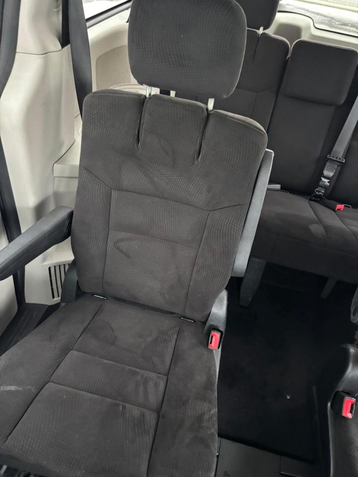 2014 Dodge Grand Caravan SE | NEW YEAR SPECIAL! Photo