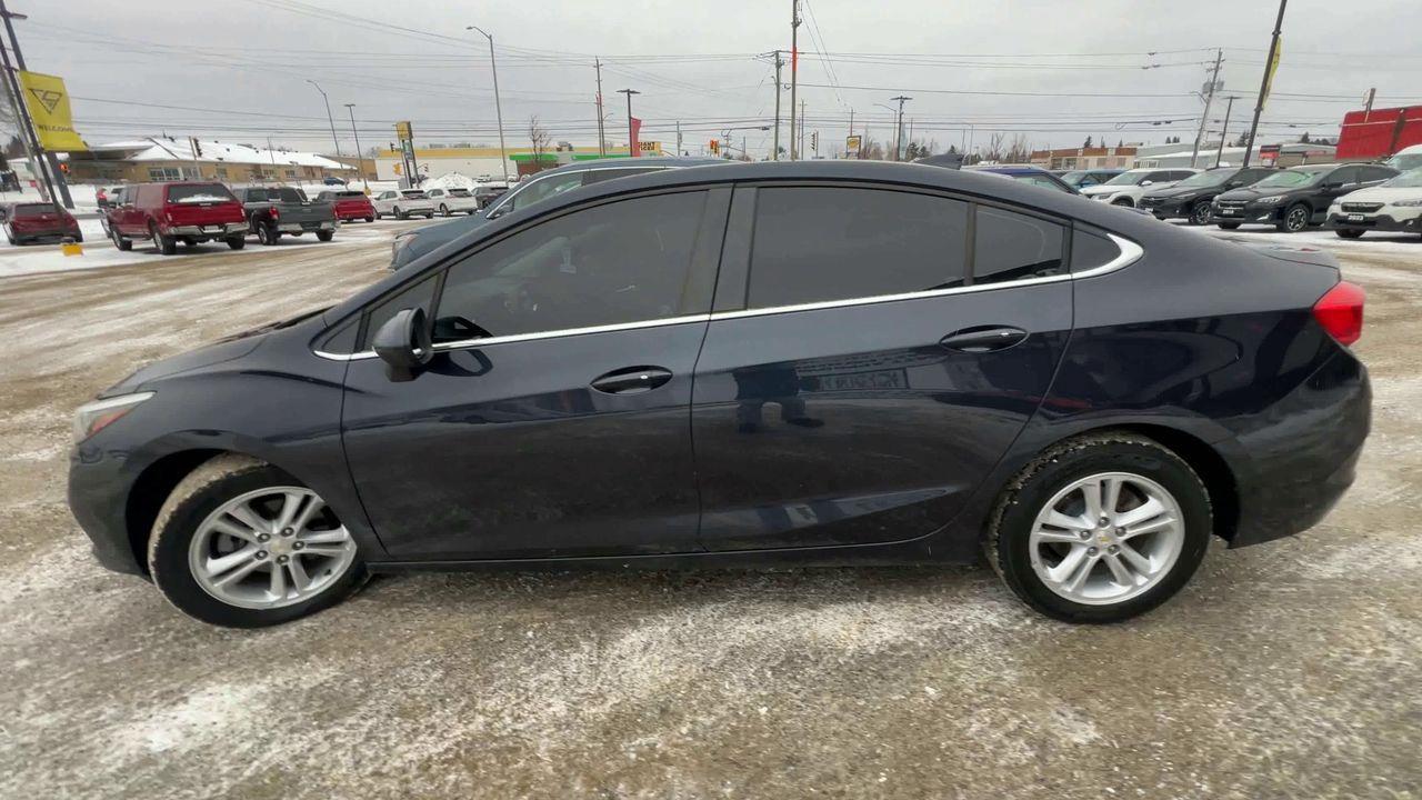 2016 Chevrolet Cruze LT Auto FWD, HEATED FRONT SEATS, SIRIUS XM, BACK UP CAM, PUSH TO START!! Photo4