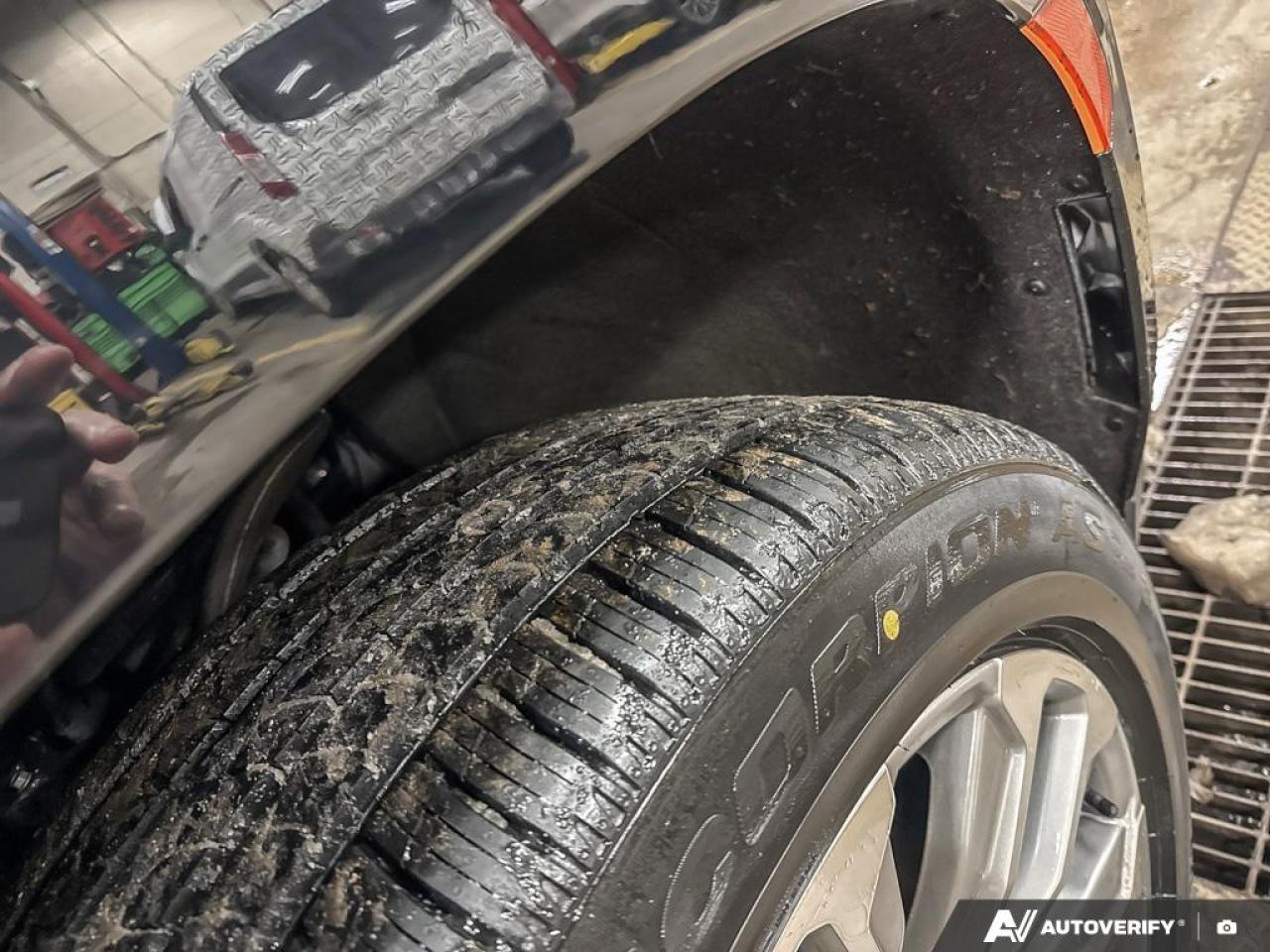 2021 GMC Yukon XL Denali PREM PKG | NO ACCIDENTS | 1 OWNER | REAR MEDIA SYS Photo