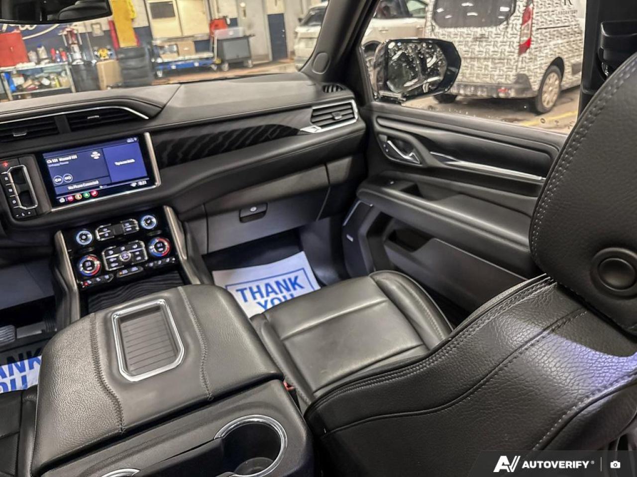 2021 GMC Yukon XL Denali PREM PKG | NO ACCIDENTS | 1 OWNER | REAR MEDIA SYS Photo