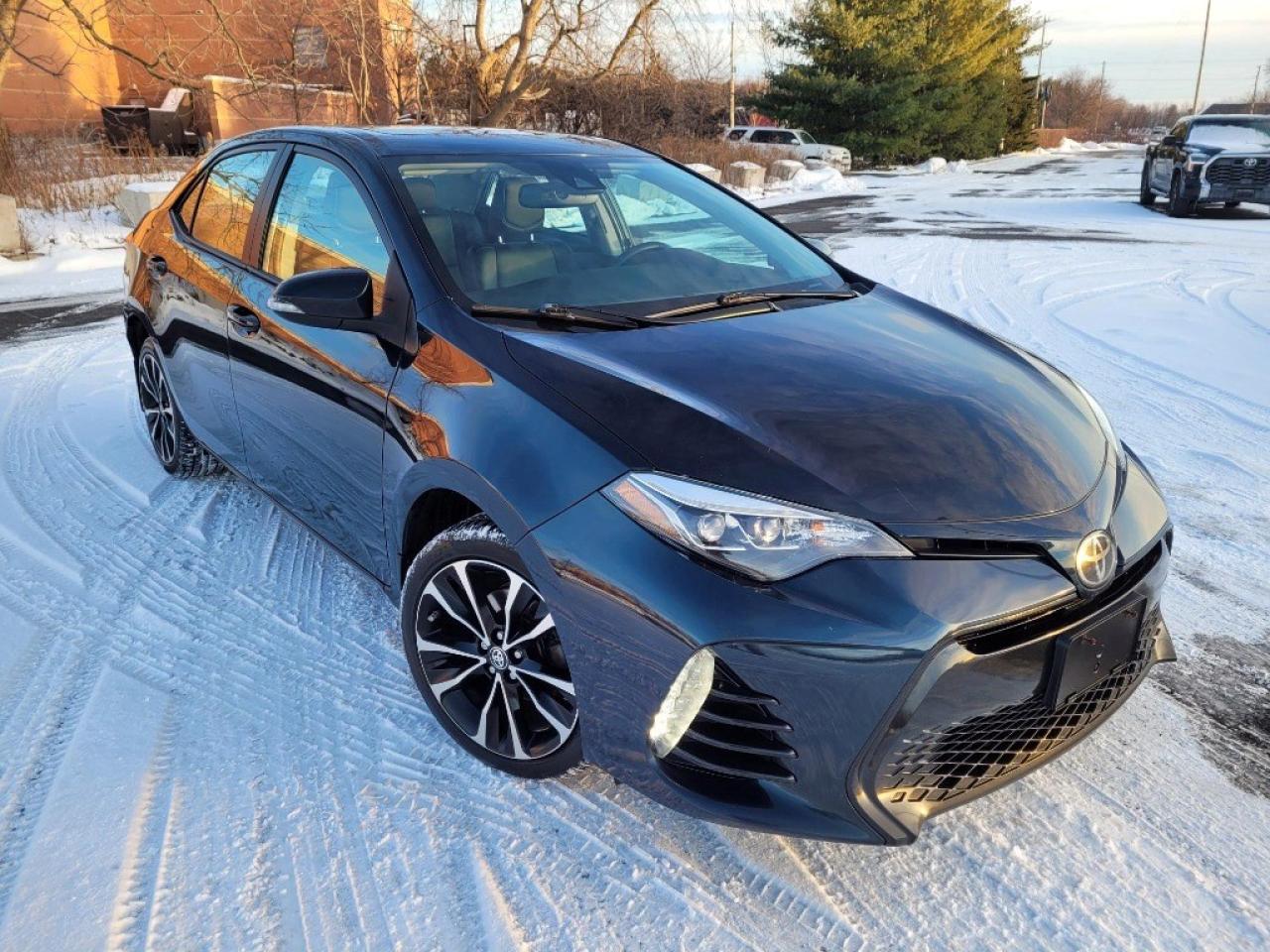 2018 Toyota Corolla SE CVT Photo