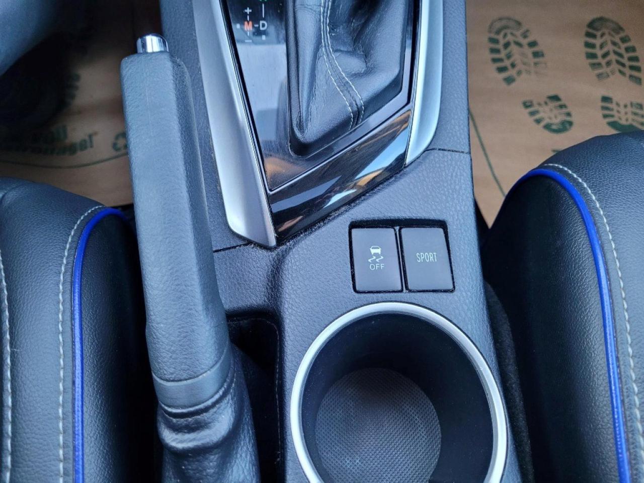 2018 Toyota Corolla SE CVT Photo