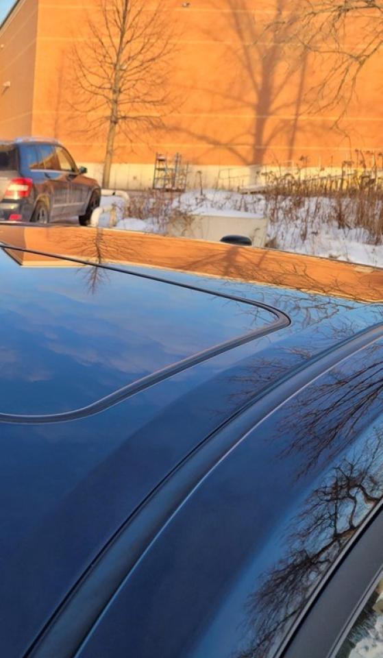 2018 Toyota Corolla SE CVT Photo