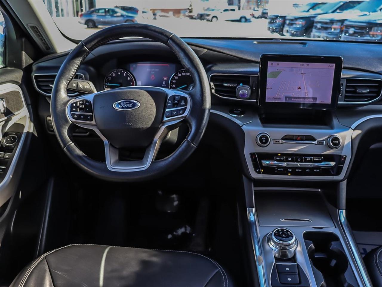 2022 Ford Explorer XLT 4WD Photo