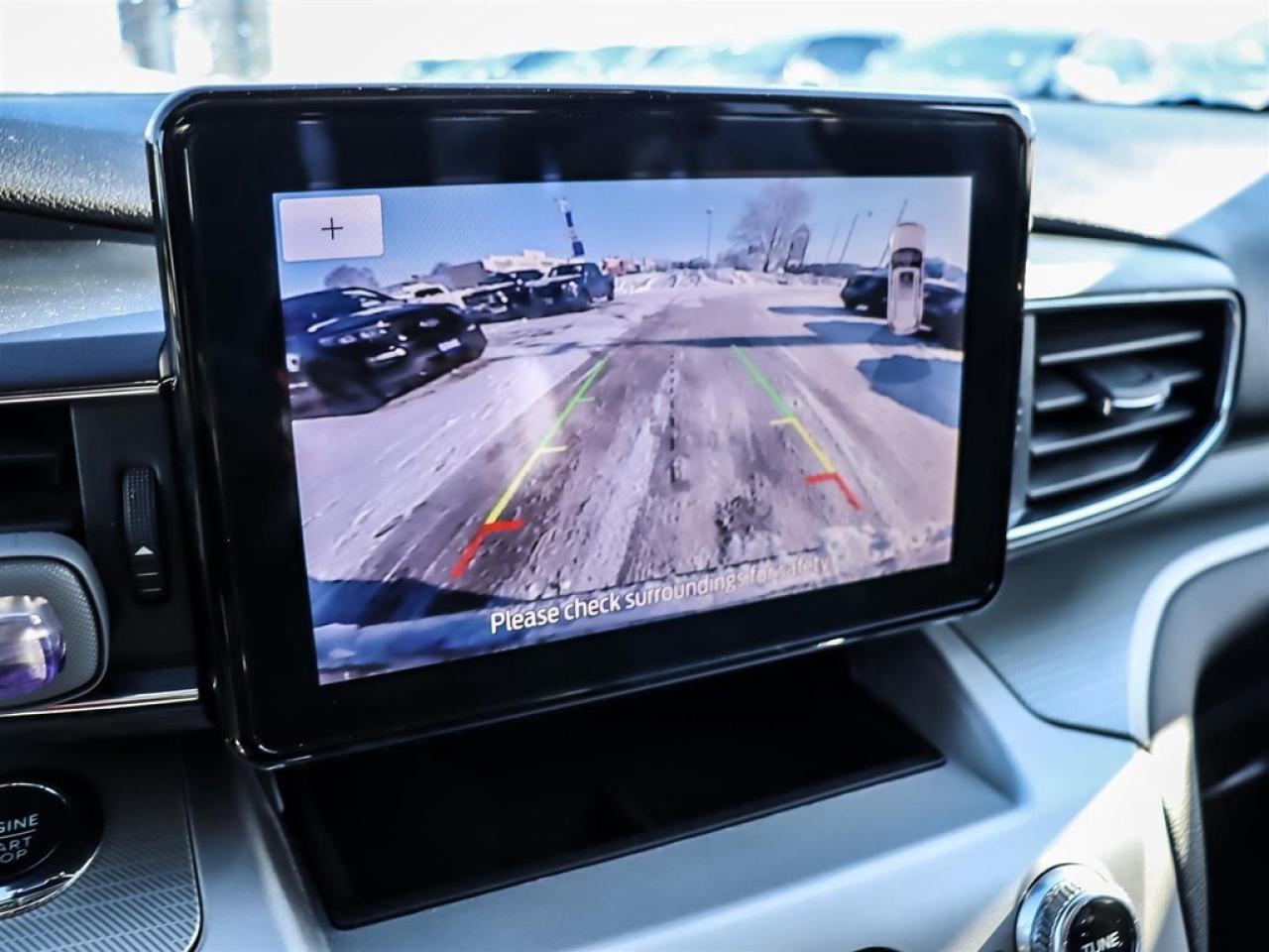 2022 Ford Explorer XLT 4WD Photo