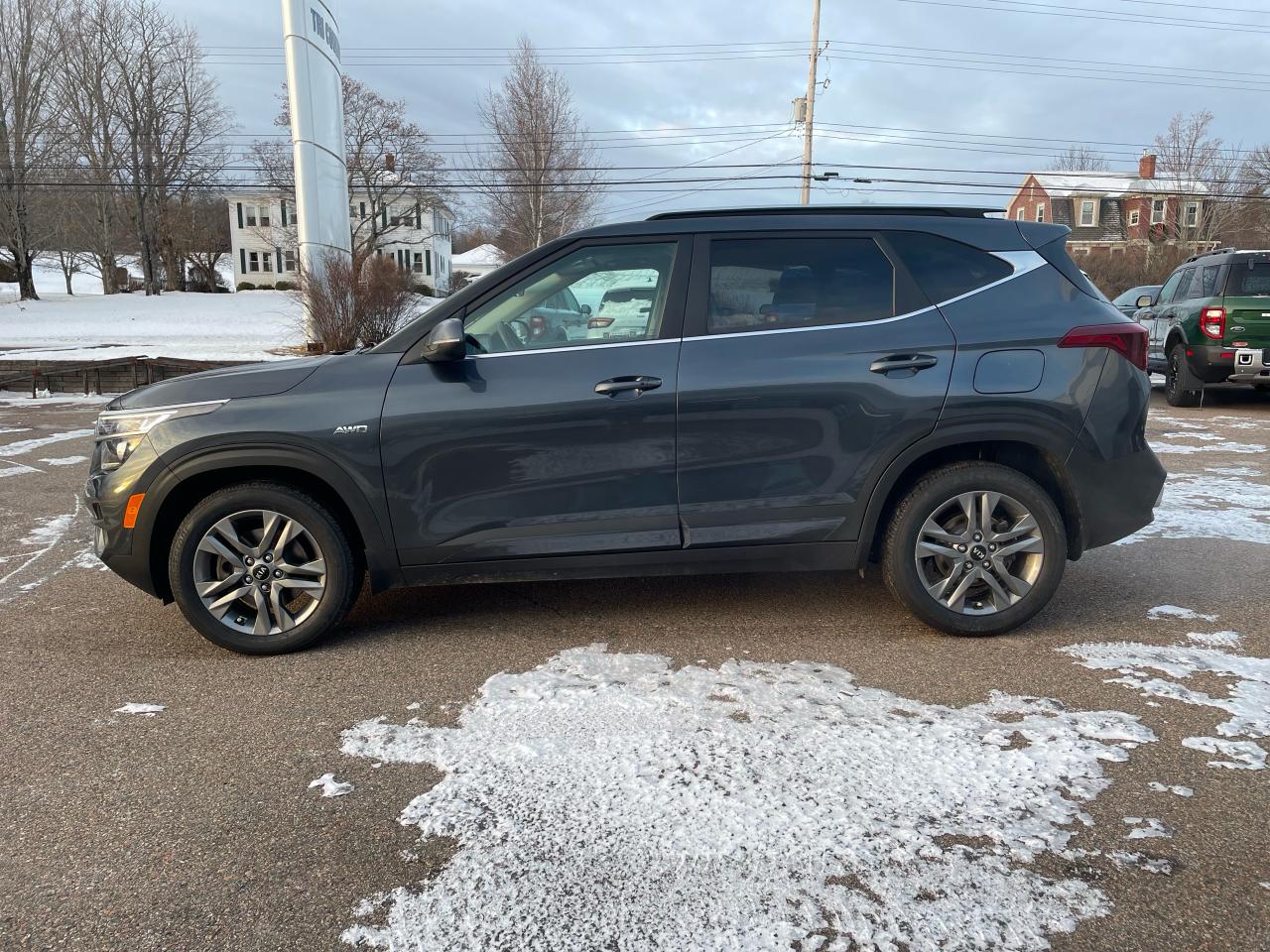 2021 Kia Seltos EX Photo3