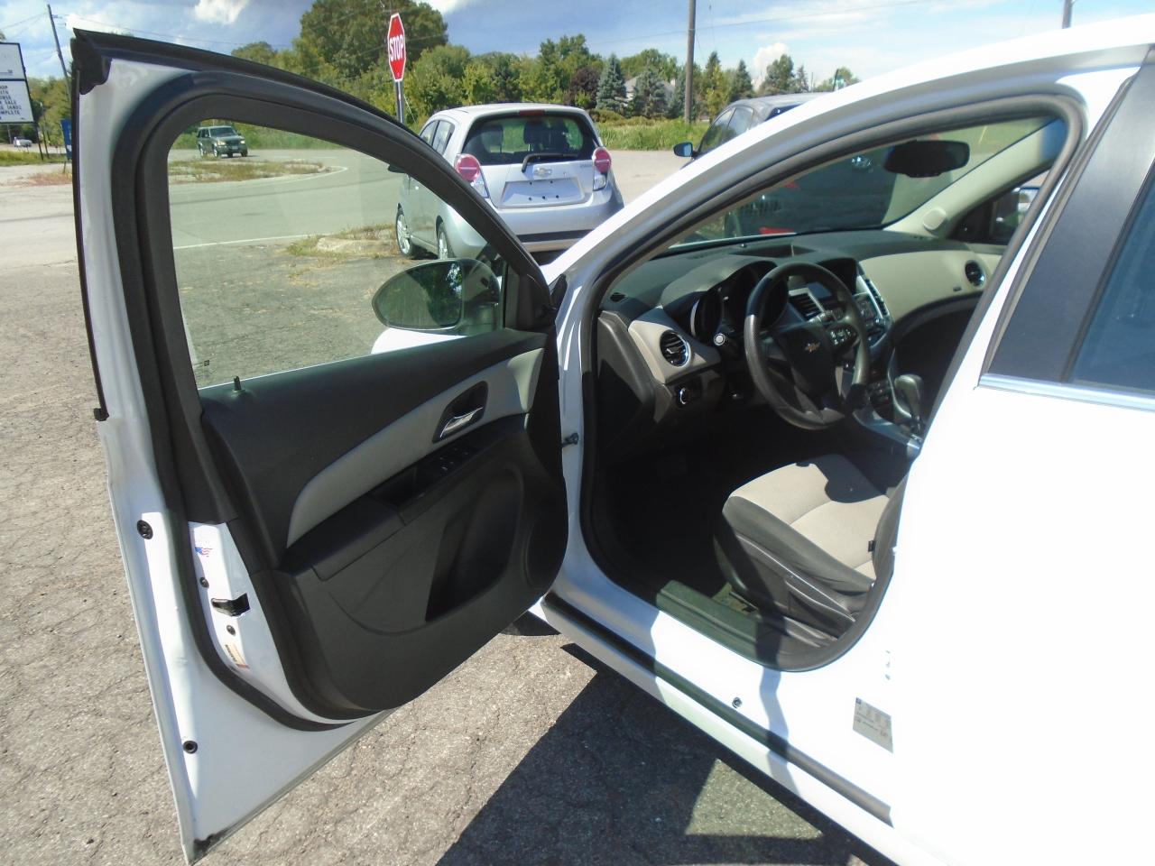 2012 Chevrolet Cruze 4DR SDN LS+ W-1SB - Photo #9