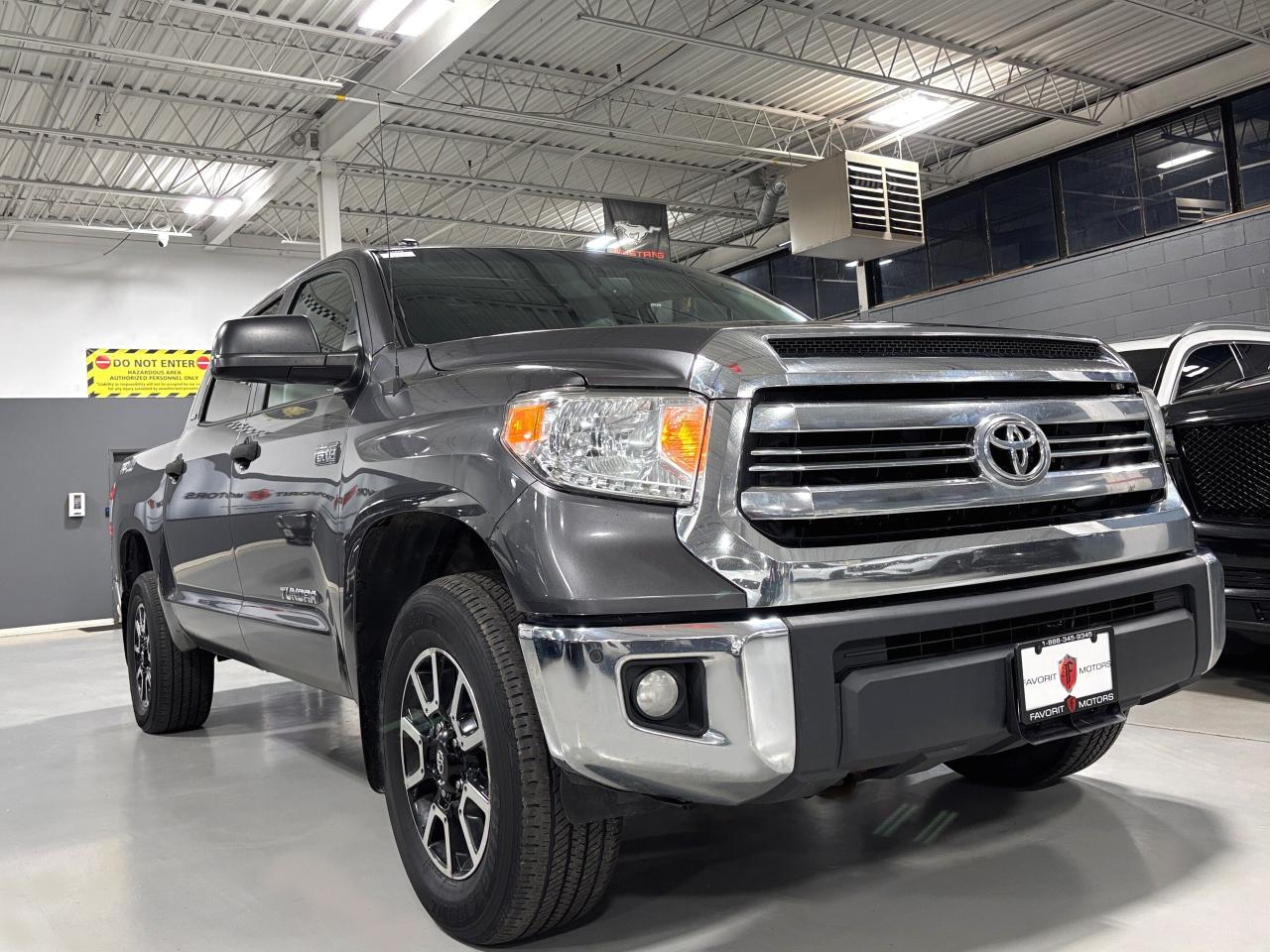 2016 Toyota Tundra SR5|4WD|CREWMAX|iFORCEV8|SUNROOF|BACKCAM|HEATSEATS - Photo #2