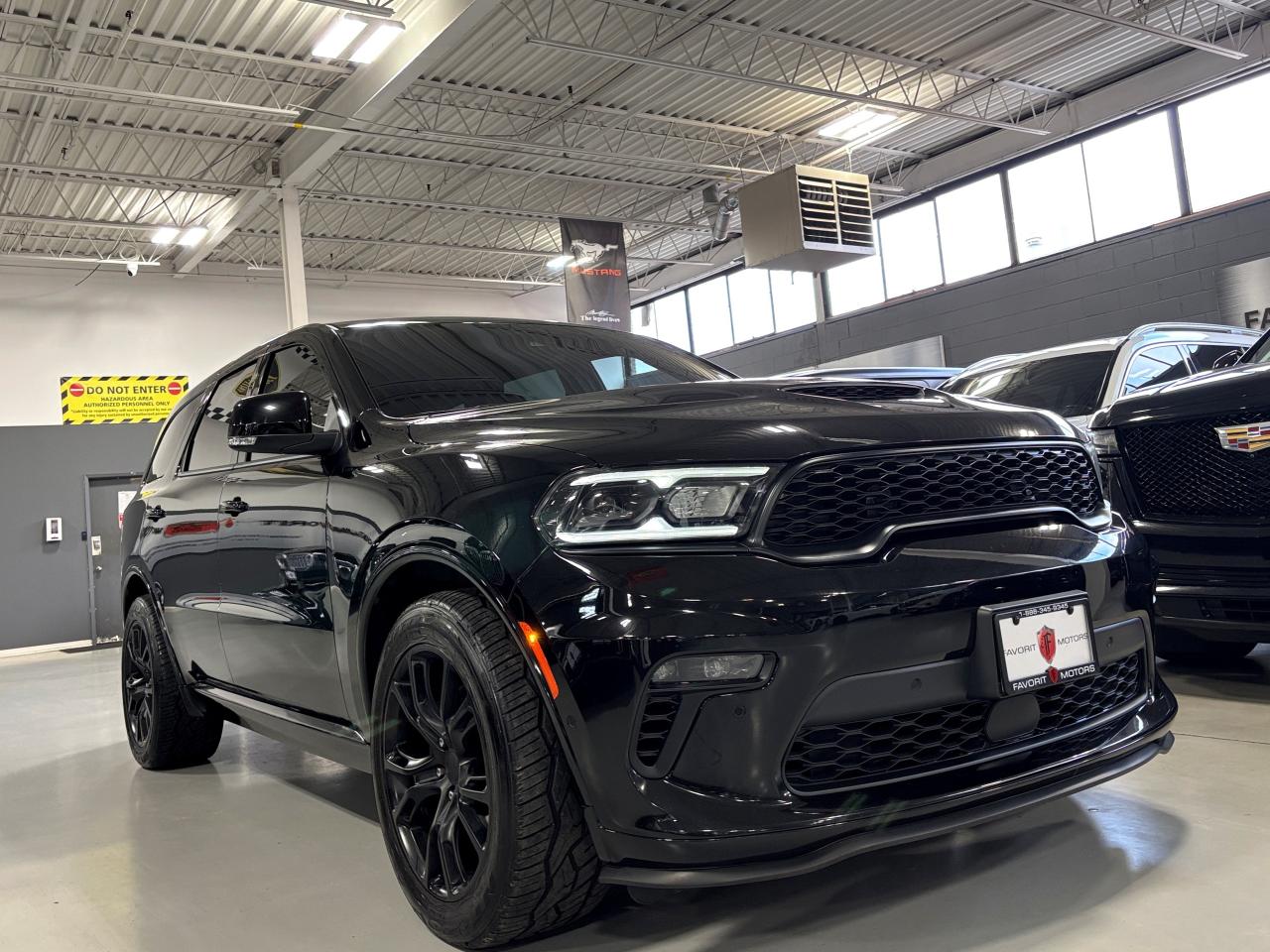 2022 Dodge Durango R-T Plus|AWD|V8HEMI|REDLEATHER|6PASS|NAV|EXHAUST|+ - Photo #2
