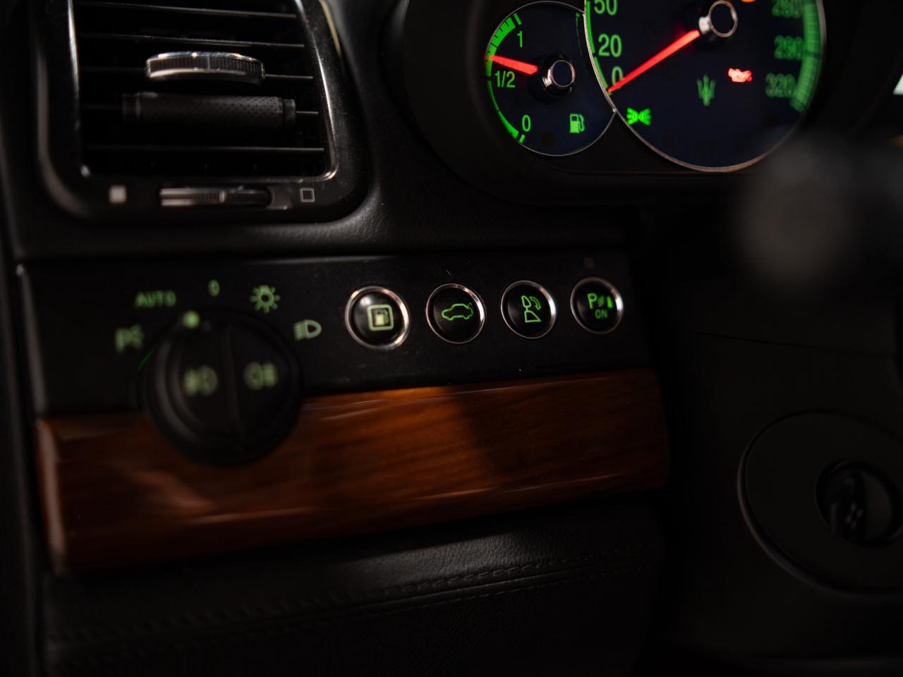 2007 Maserati Quattroporte SUNROOF | WOOD TRIM | 20 IN Photo