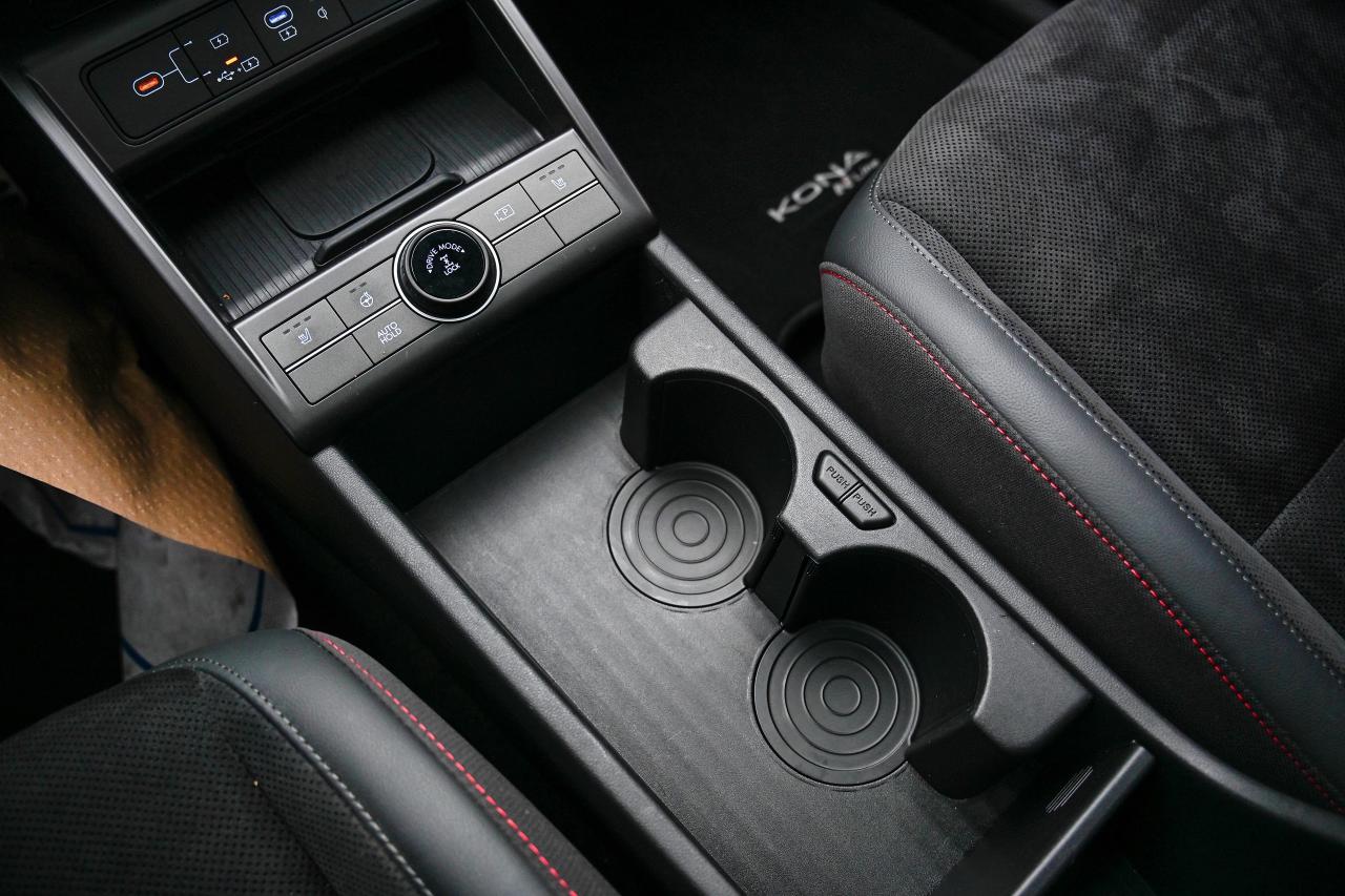 2024 Hyundai KONA N Line | PANO ROOF | LOW KM | WIRELESS PHONE CHRGR Photo