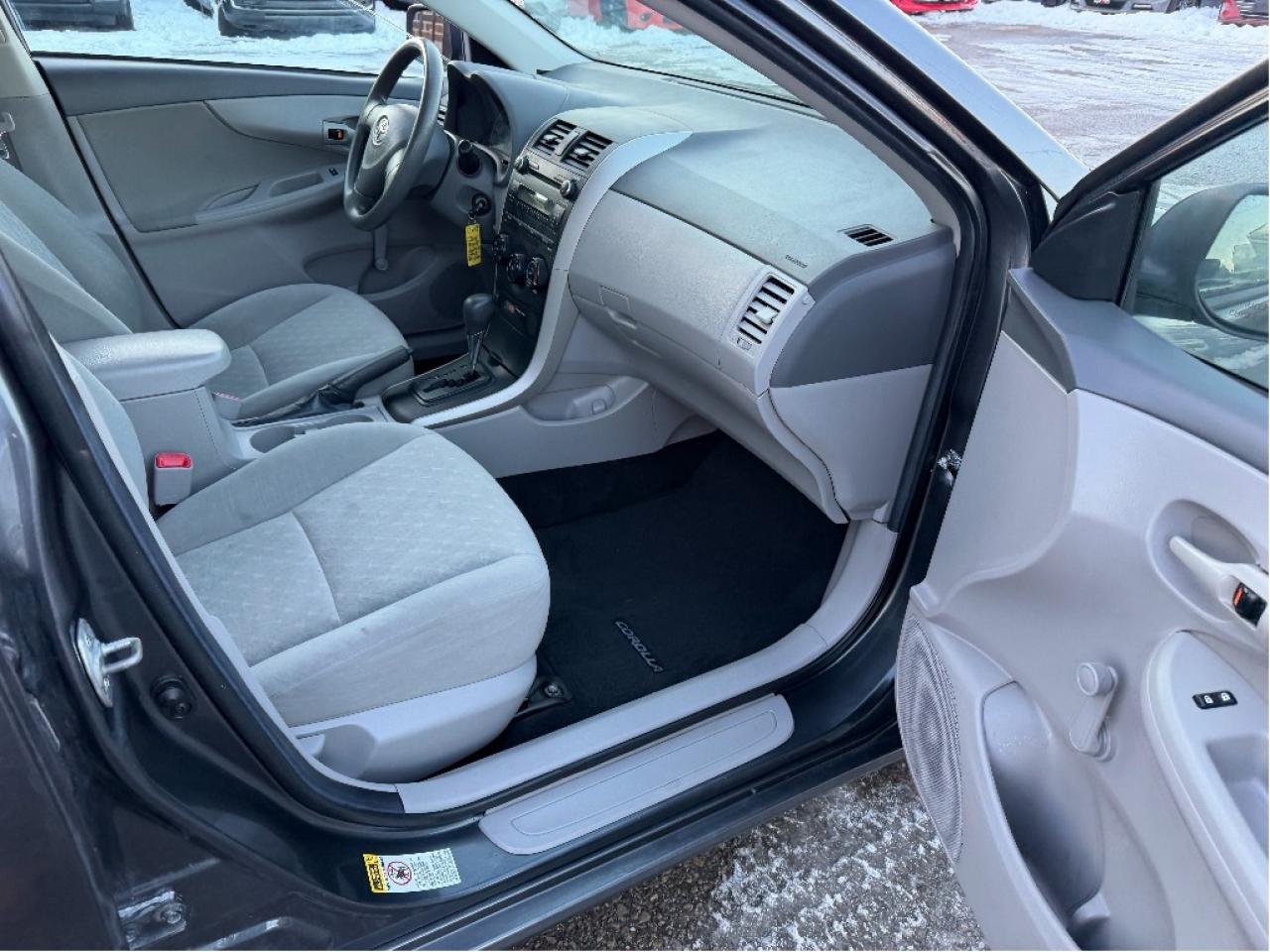 2010 Toyota Corolla LE | Low Low Kms Photo