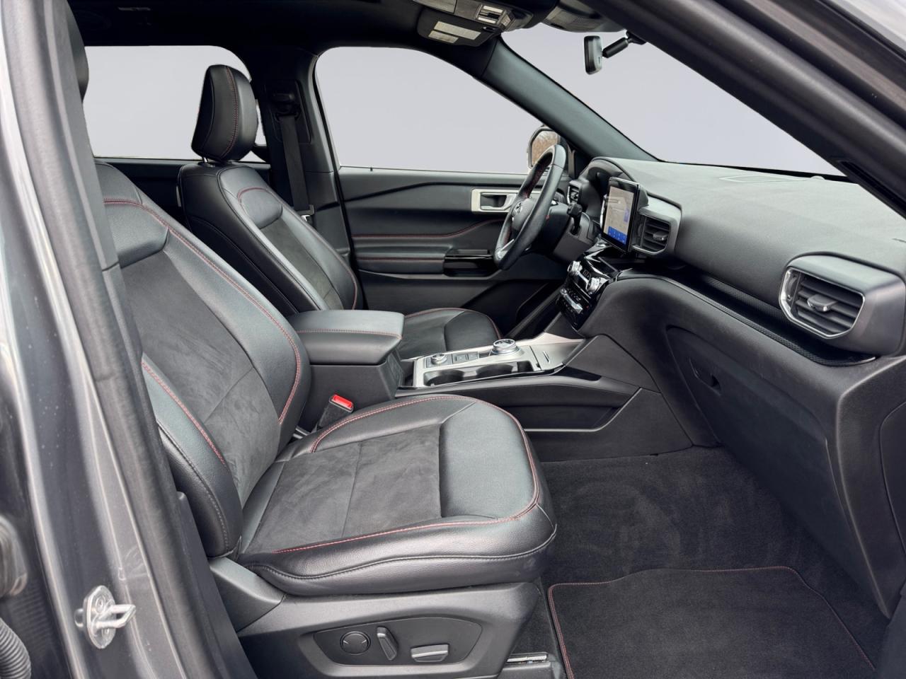 2022 Ford Explorer 2.3L ST-Line! One Owner Off Lease! Clean CarFax! Photo