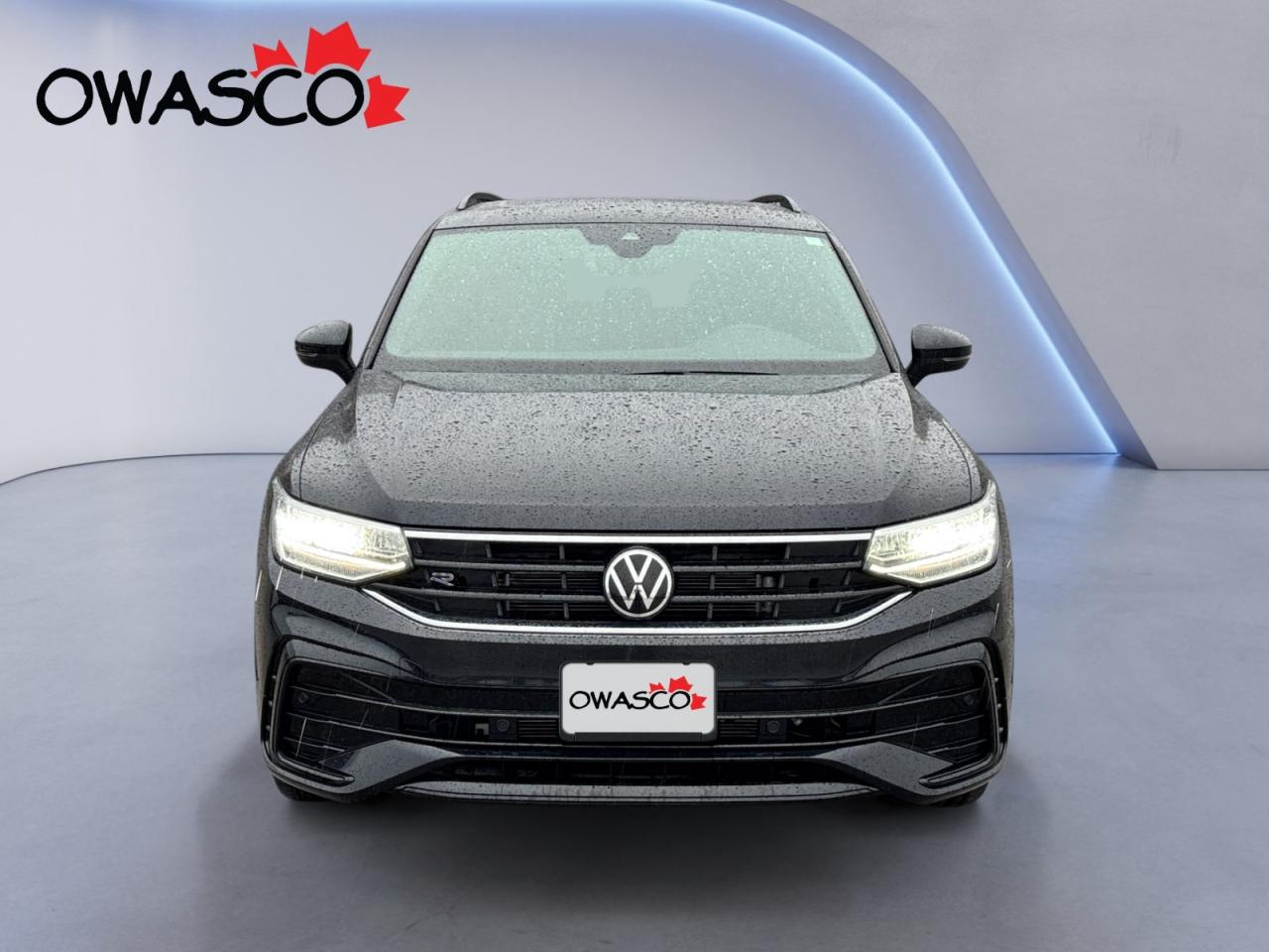 2023 Volkswagen Tiguan 2.0L R-Line Blk Ed! Great kms! Clean CarFax! Photo